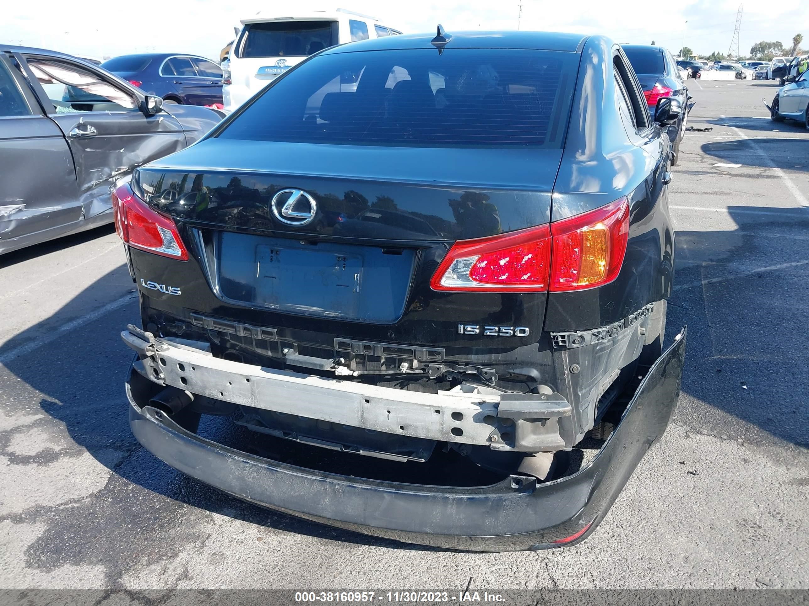 Photo 15 VIN: JTHBK262692090858 - LEXUS IS 