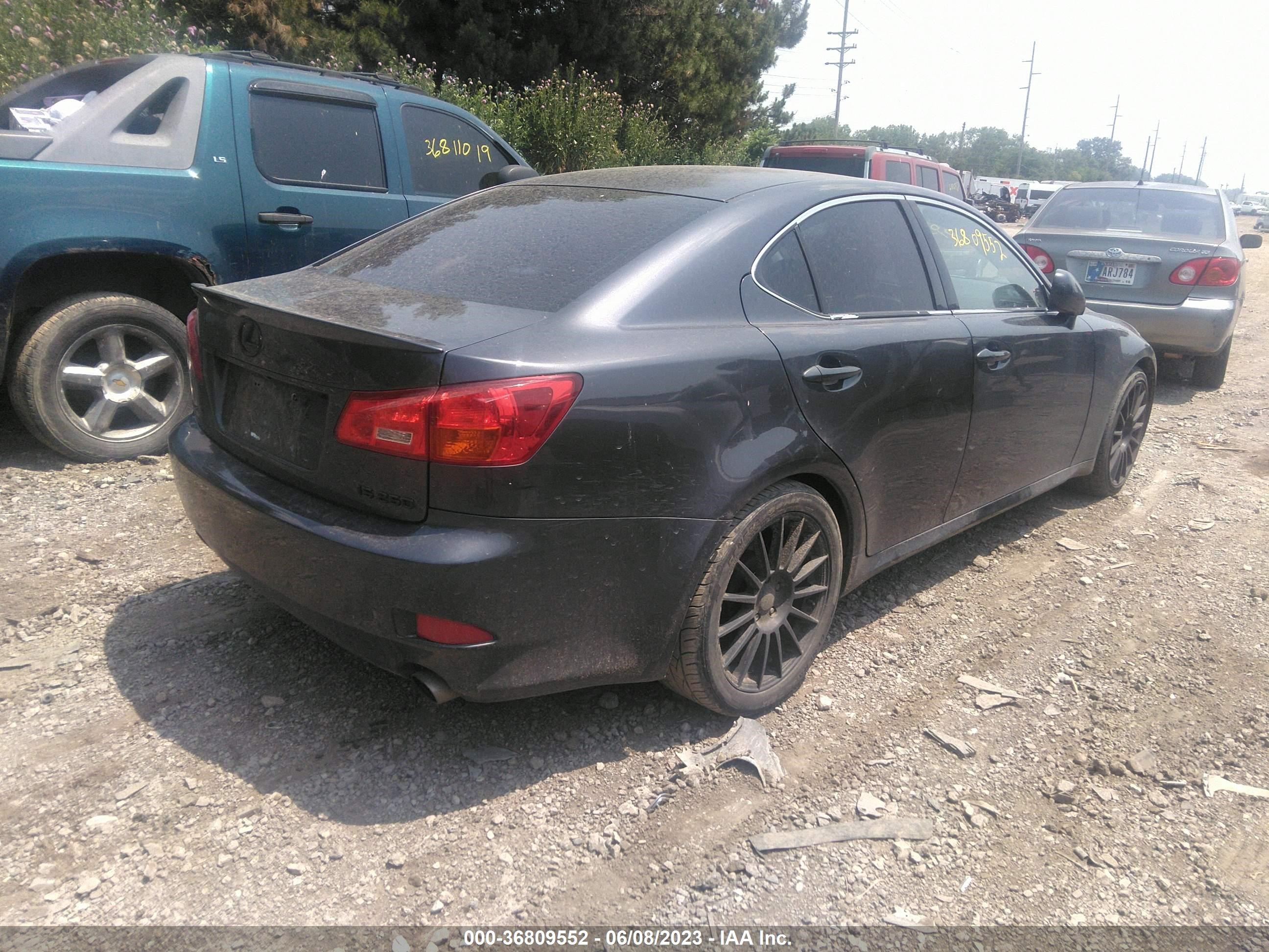 Photo 3 VIN: JTHBK262762008308 - LEXUS IS 