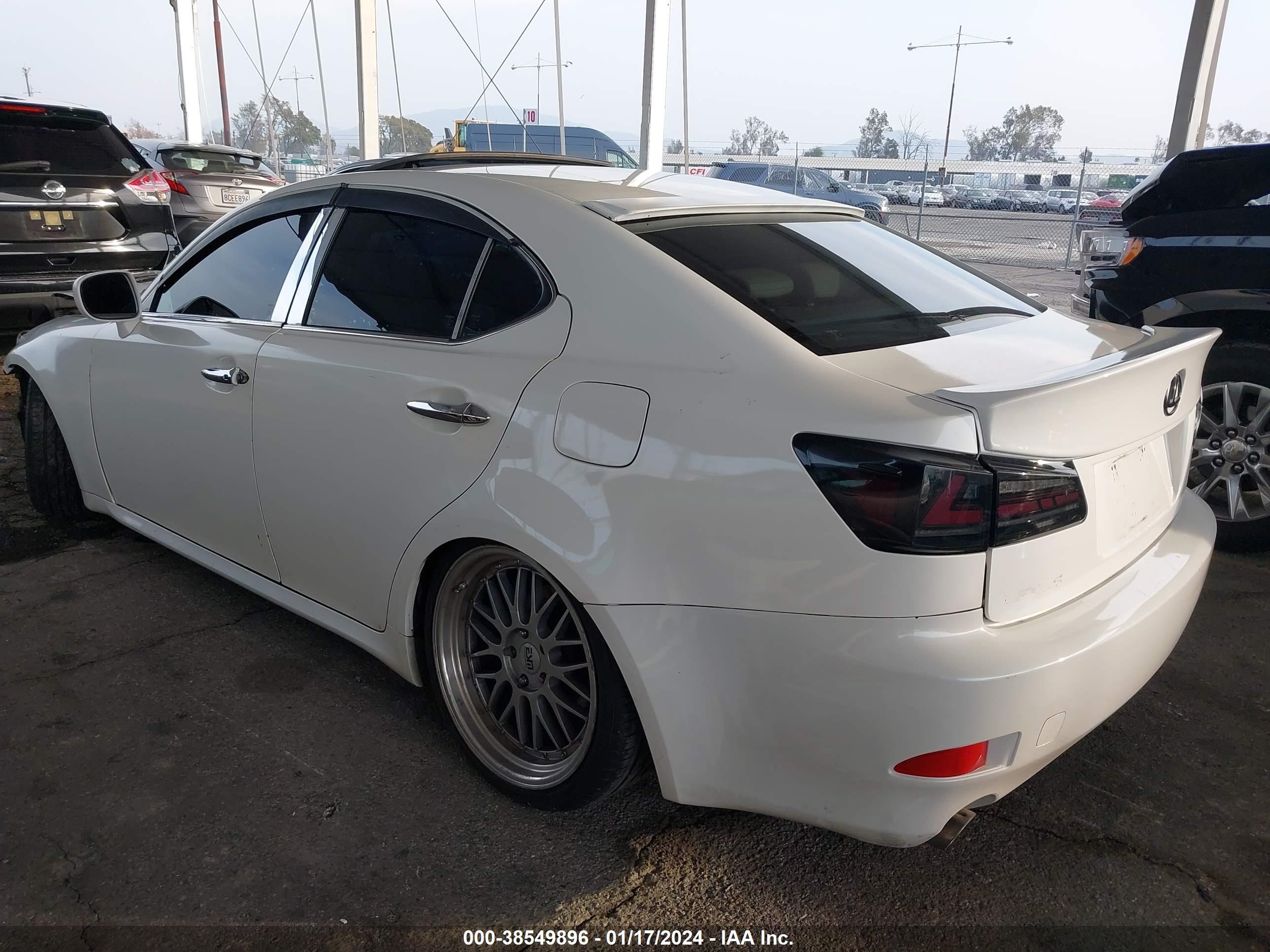 Photo 2 VIN: JTHBK262765004290 - LEXUS IS 