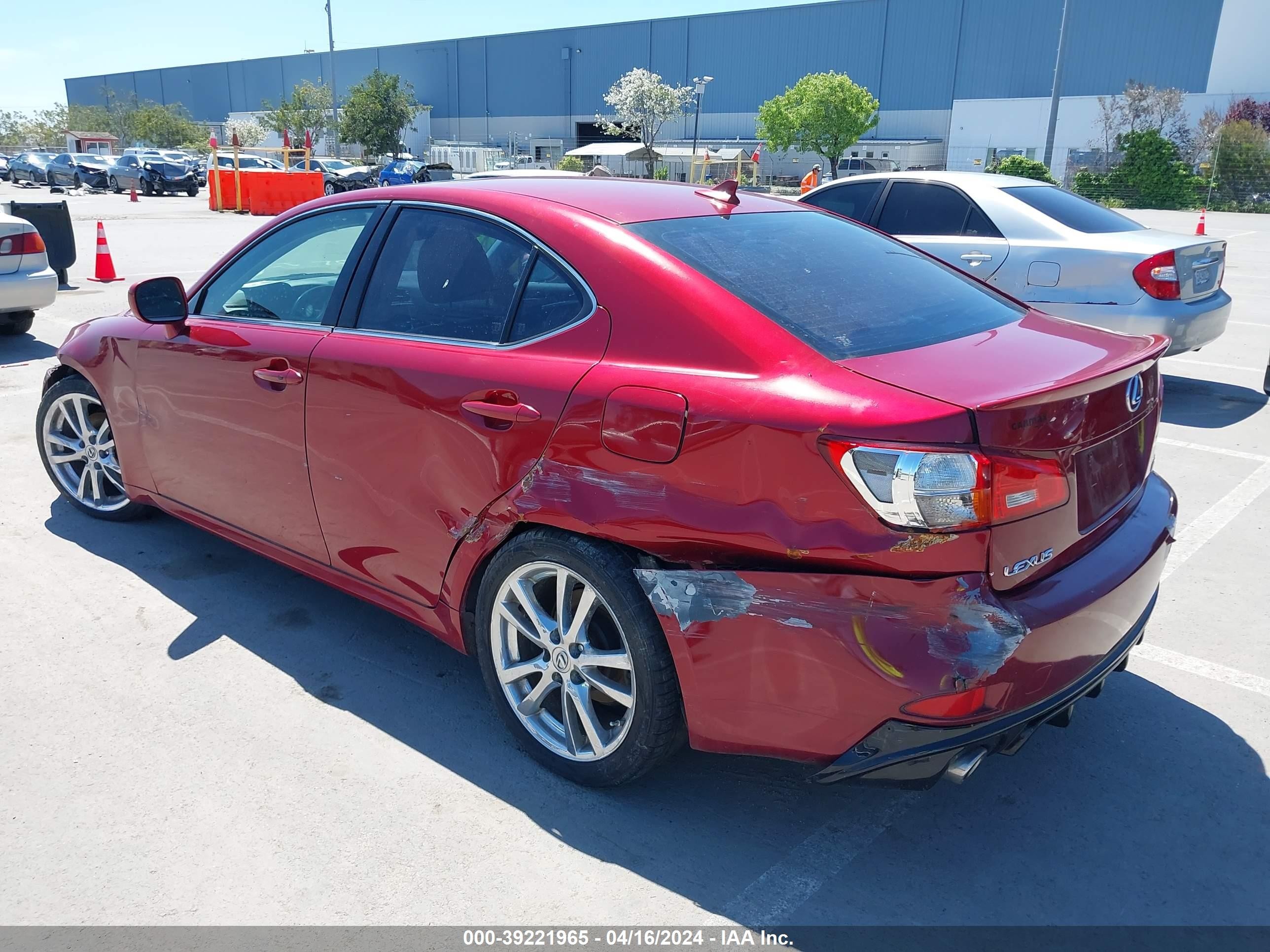 Photo 2 VIN: JTHBK262775034293 - LEXUS IS 