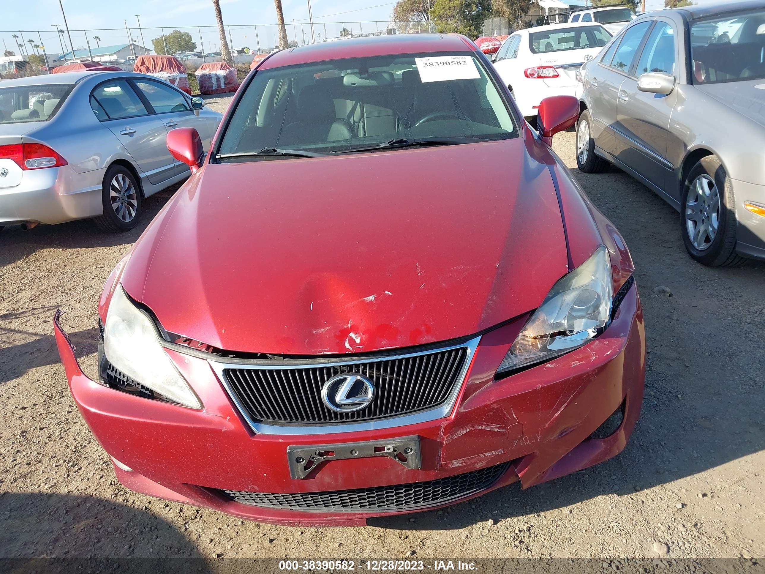 Photo 11 VIN: JTHBK262775049585 - LEXUS IS 