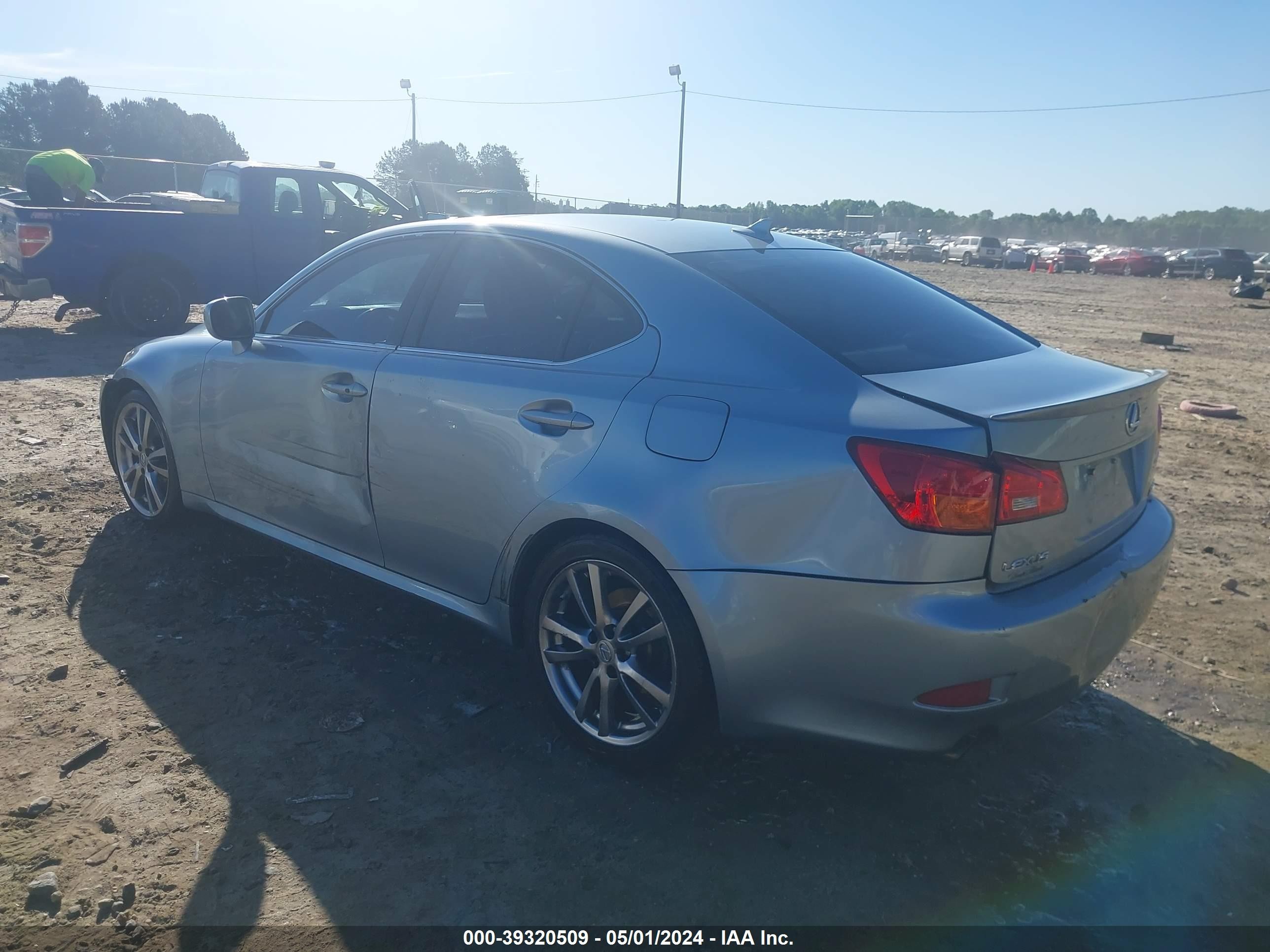 Photo 2 VIN: JTHBK262782076871 - LEXUS IS 