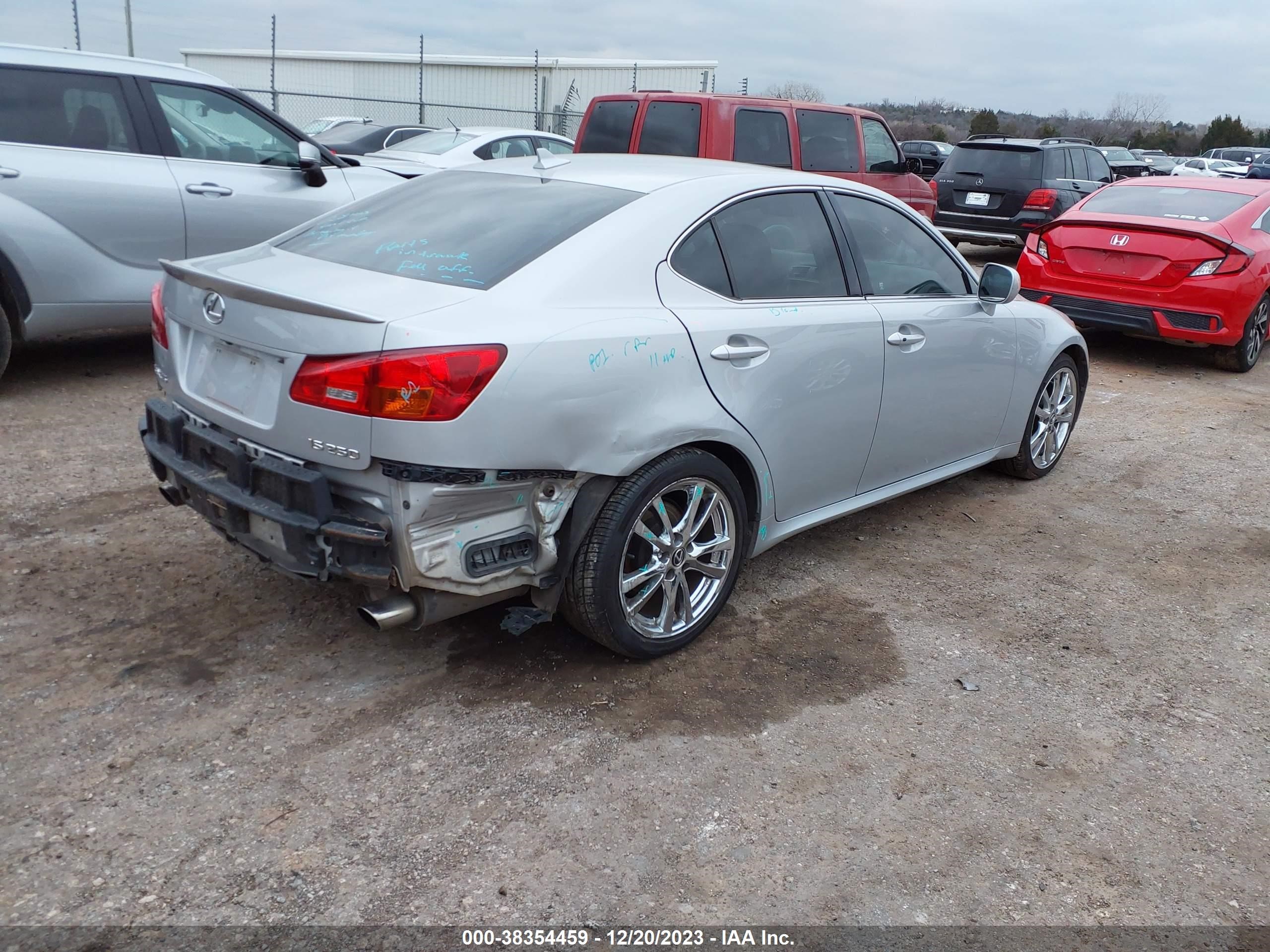 Photo 3 VIN: JTHBK262785061155 - LEXUS IS 