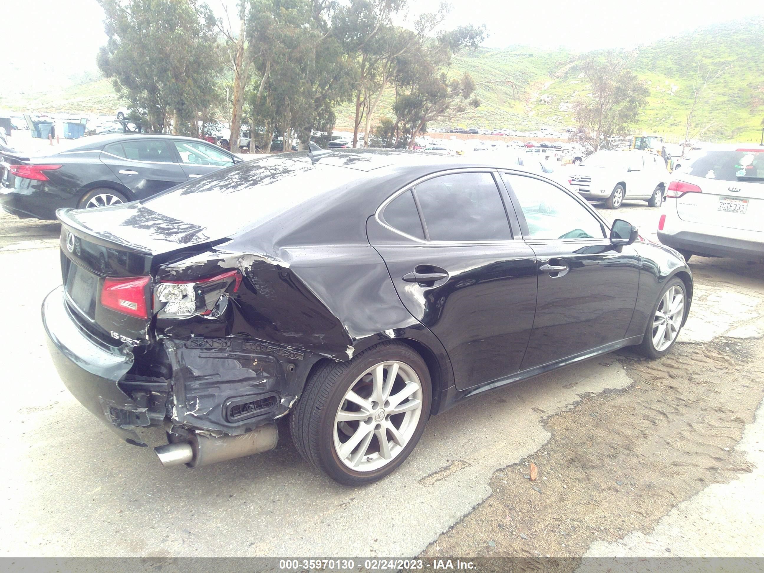 Photo 3 VIN: JTHBK262875026400 - LEXUS IS 