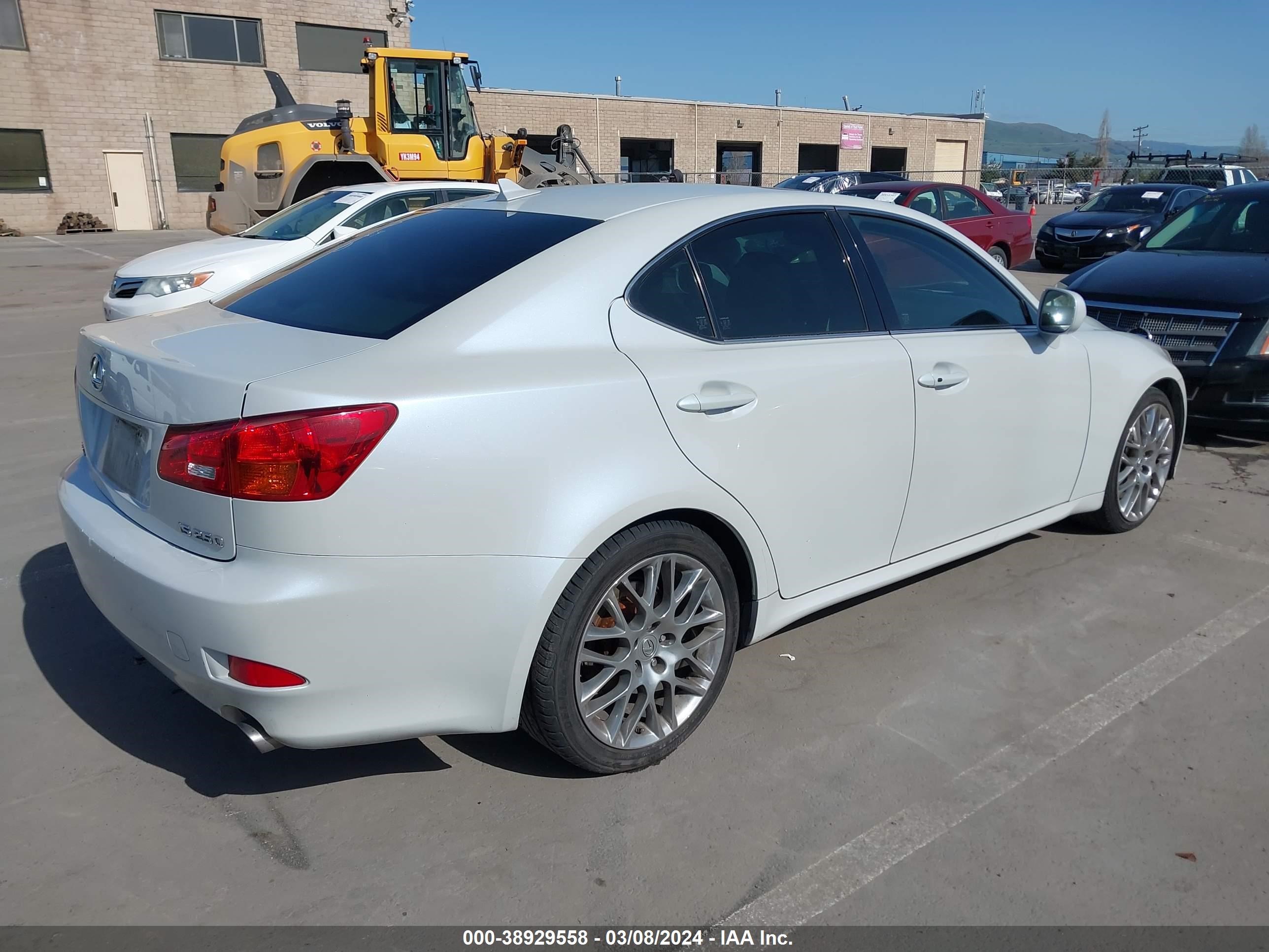 Photo 3 VIN: JTHBK262982069520 - LEXUS IS 