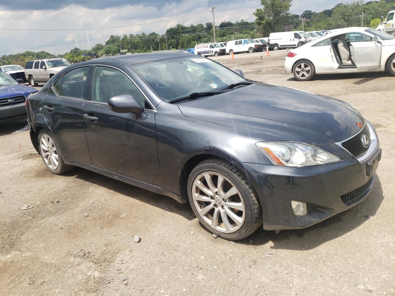 Photo 3 VIN: JTHBK262982074622 - LEXUS IS 