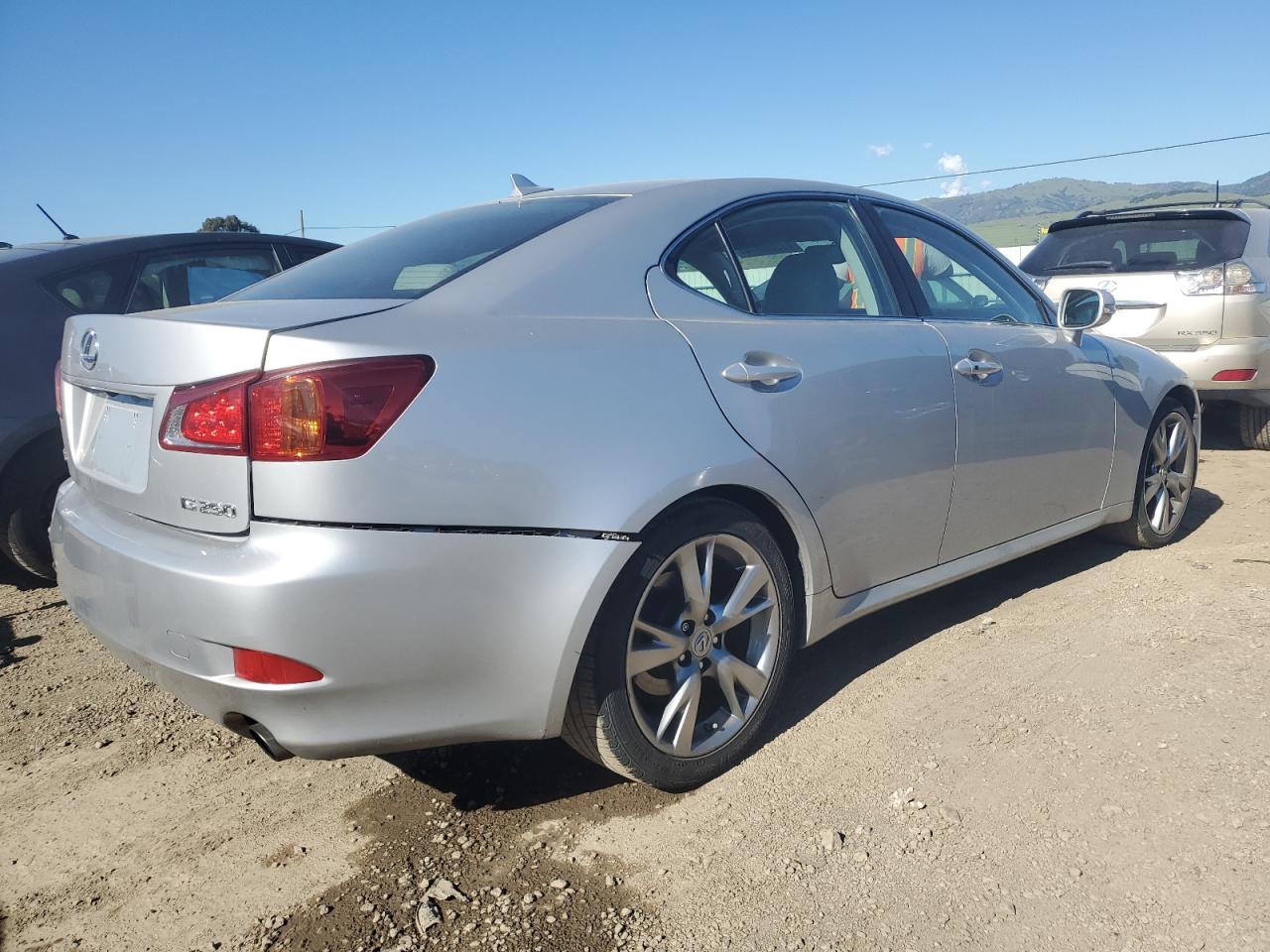 Photo 2 VIN: JTHBK262992087338 - LEXUS IS 