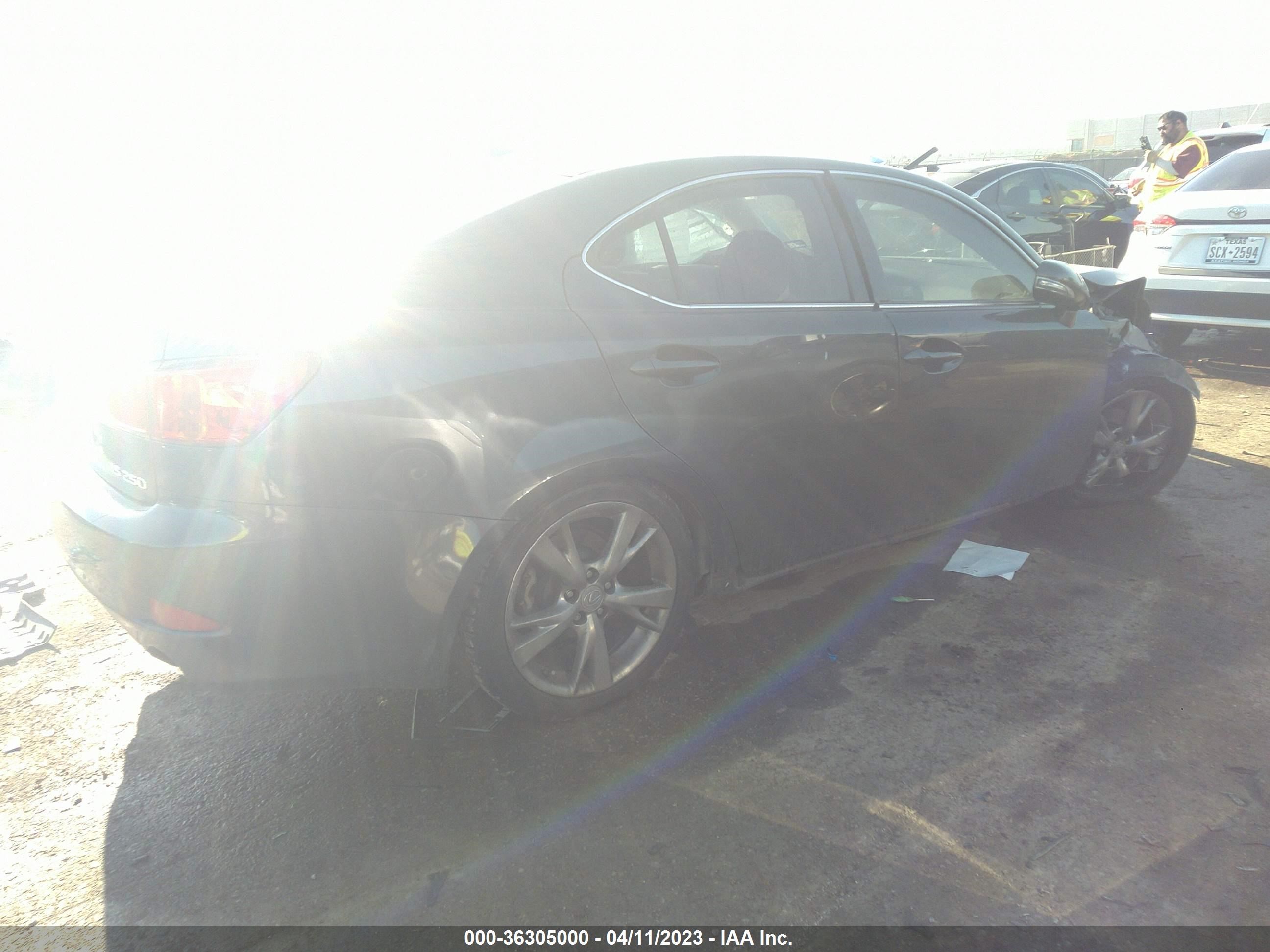 Photo 3 VIN: JTHBK262995105447 - LEXUS IS 