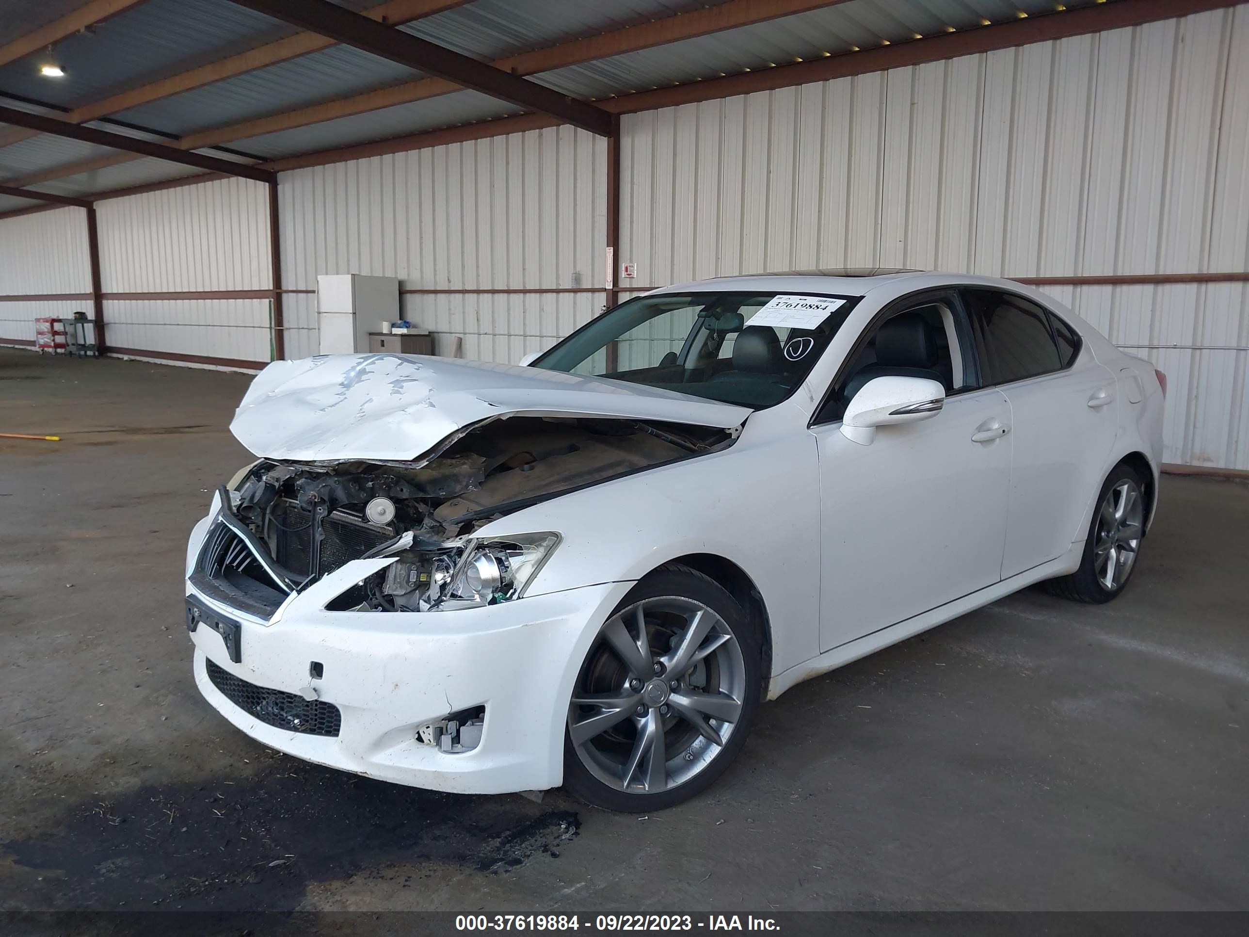 Photo 1 VIN: JTHBK262X95104551 - LEXUS IS 