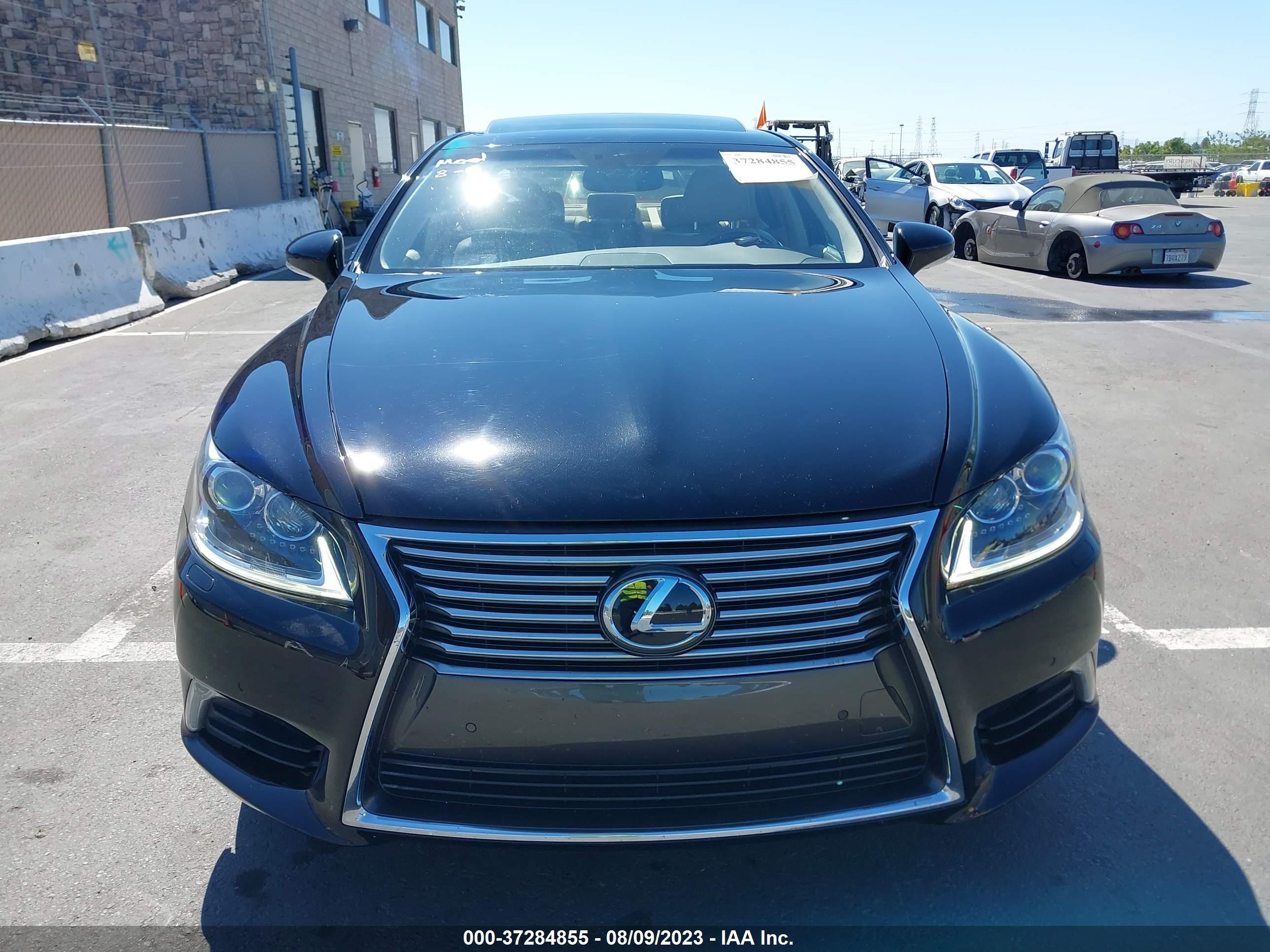 Photo 11 VIN: JTHBL1EF5E5127662 - LEXUS LS 