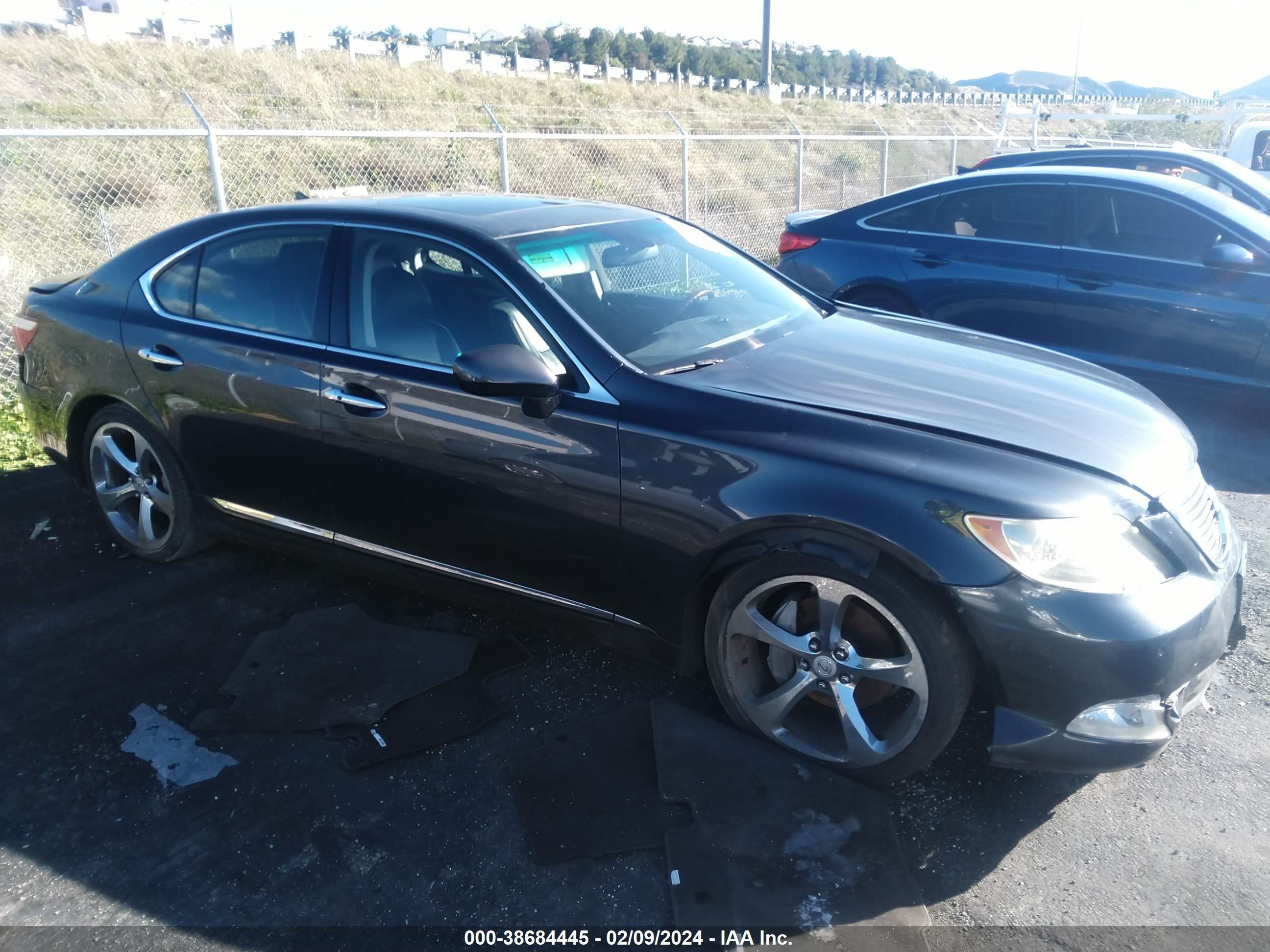 Photo 0 VIN: JTHBL46F075050119 - LEXUS LS 