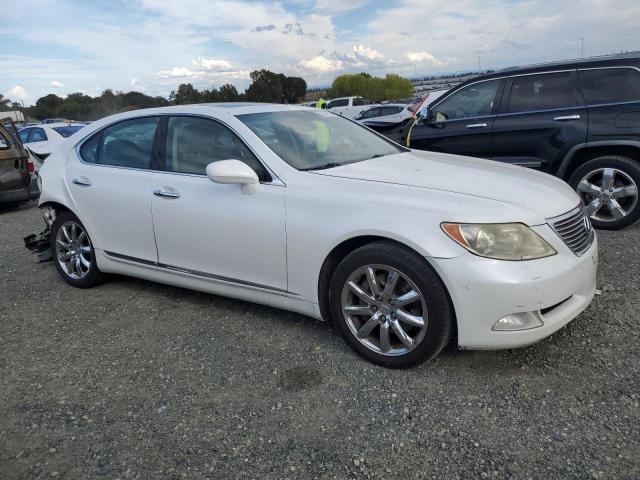 Photo 3 VIN: JTHBL46F085076849 - LEXUS LS460 