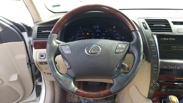 Photo 13 VIN: JTHBL46F175025424 - LEXUS LS 460 