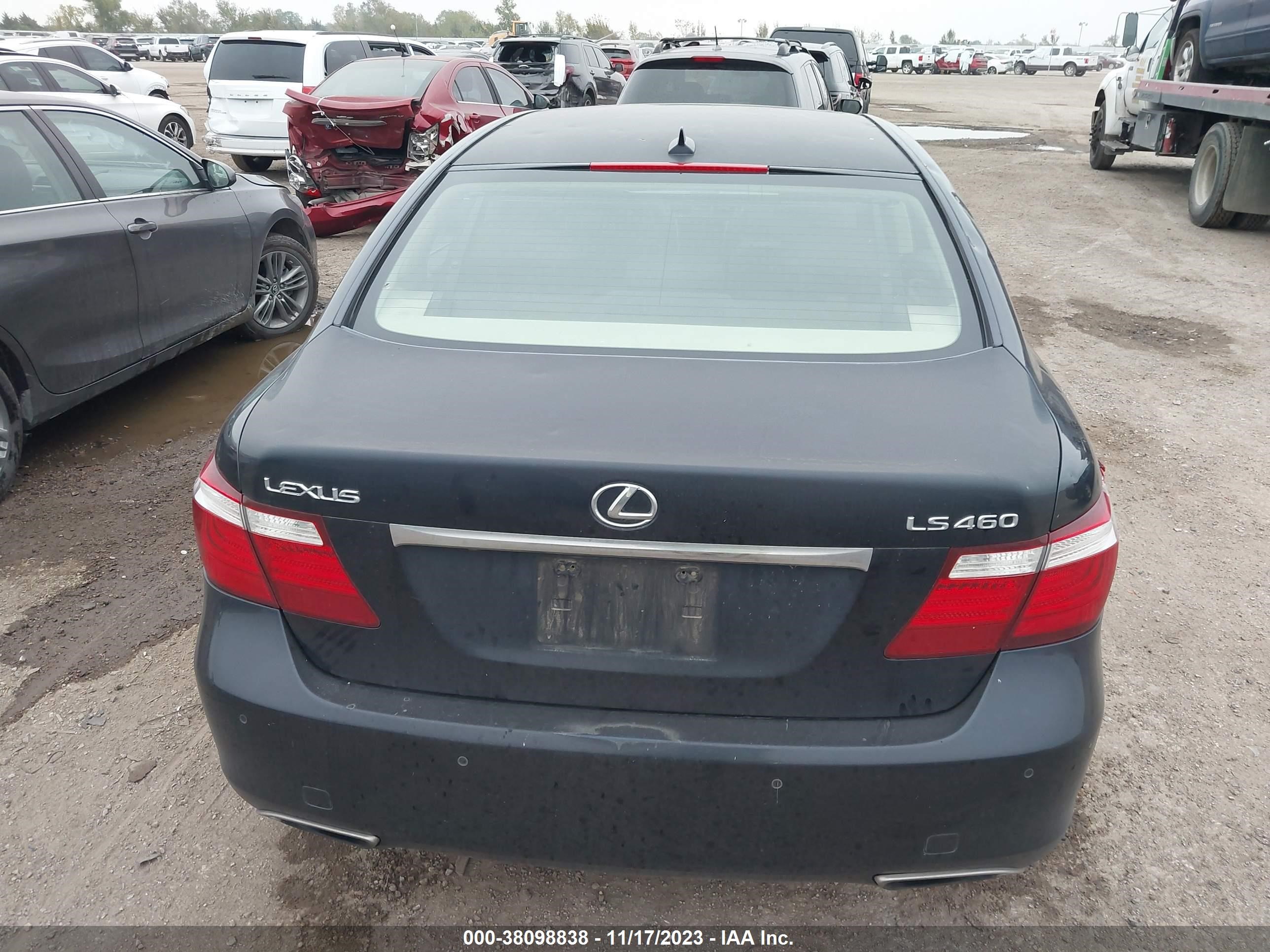 Photo 15 VIN: JTHBL46F185063334 - LEXUS LS 