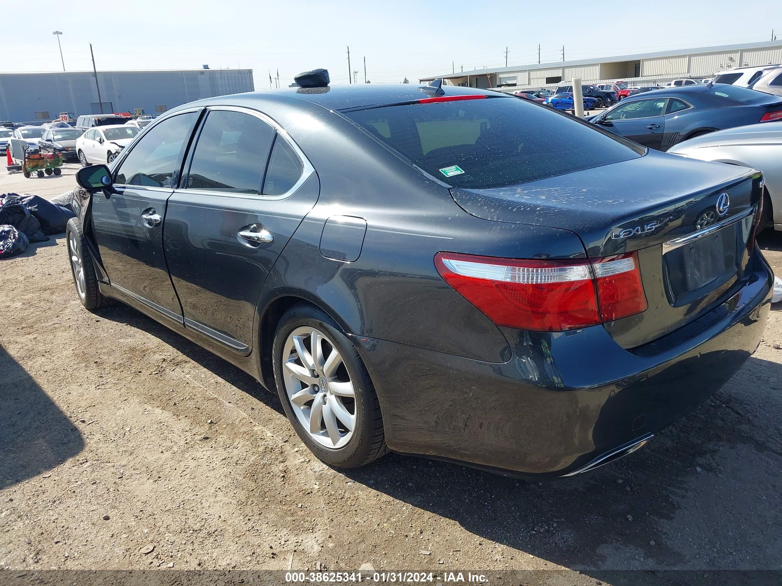 Photo 2 VIN: JTHBL46F195087232 - LEXUS LS 