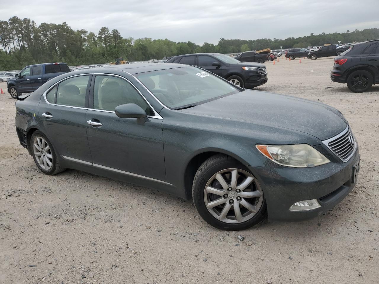 Photo 3 VIN: JTHBL46F285053668 - LEXUS LS 