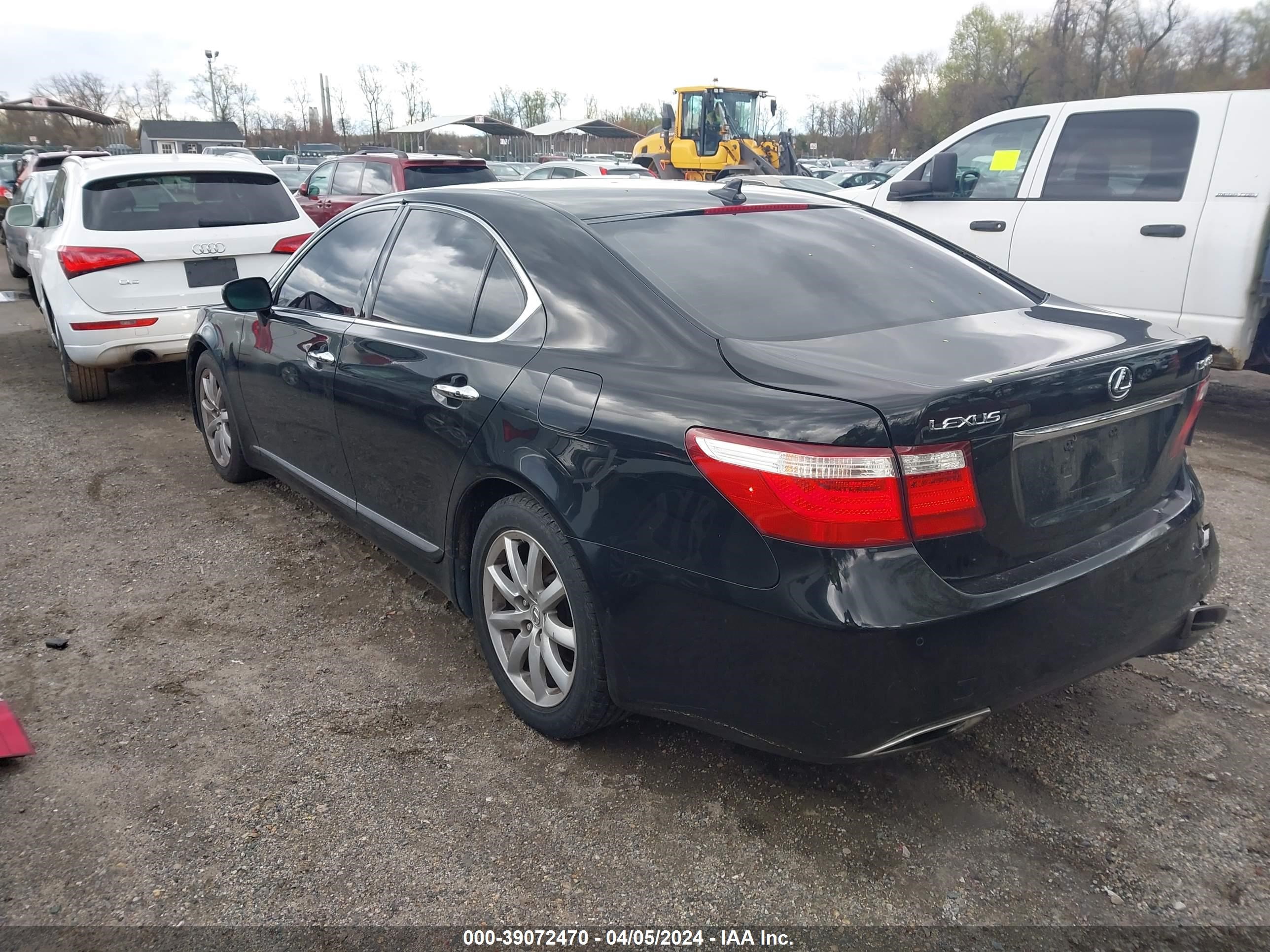 Photo 2 VIN: JTHBL46F295088535 - LEXUS LS 