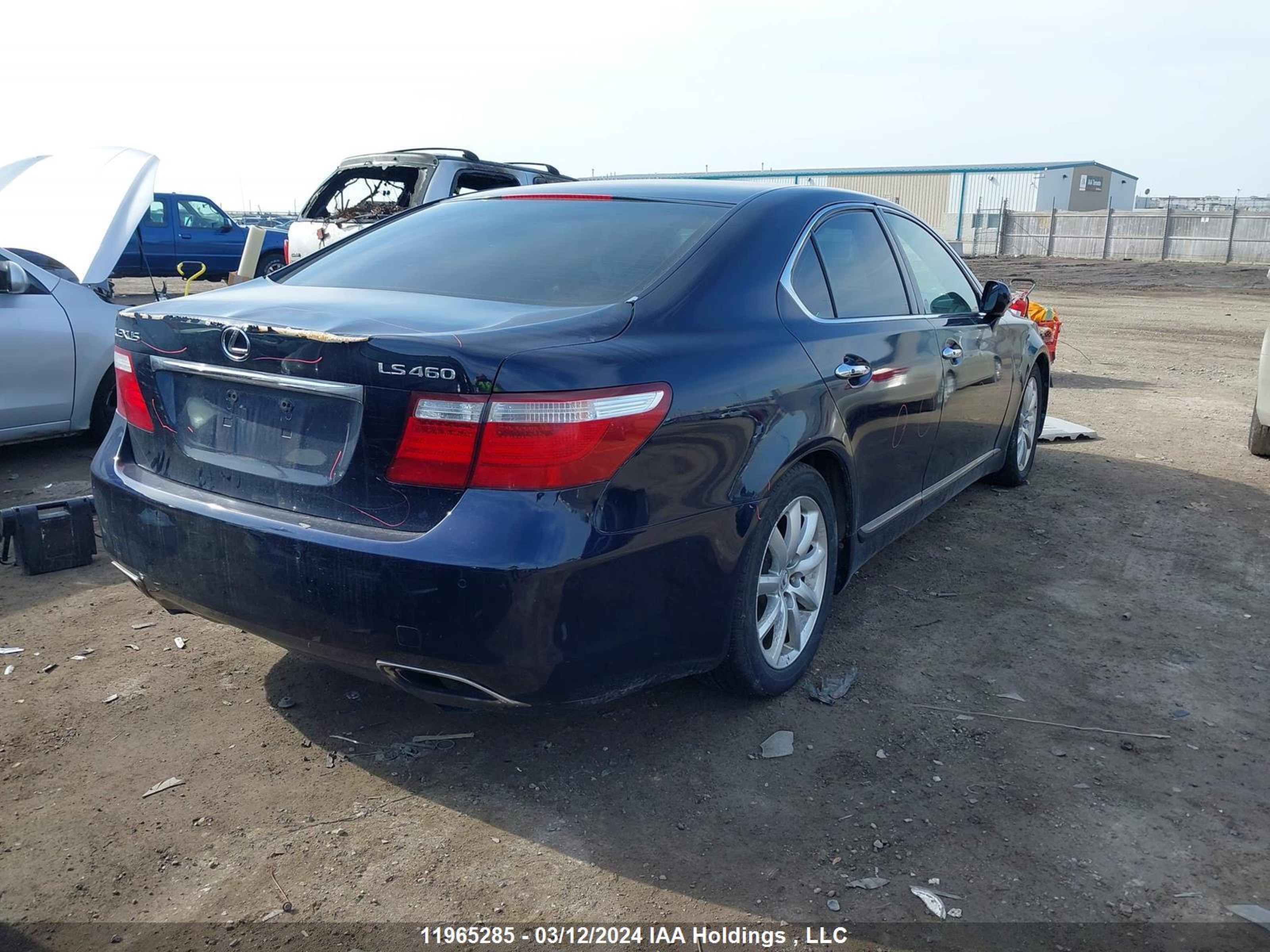 Photo 3 VIN: JTHBL46F375030172 - LEXUS LS 