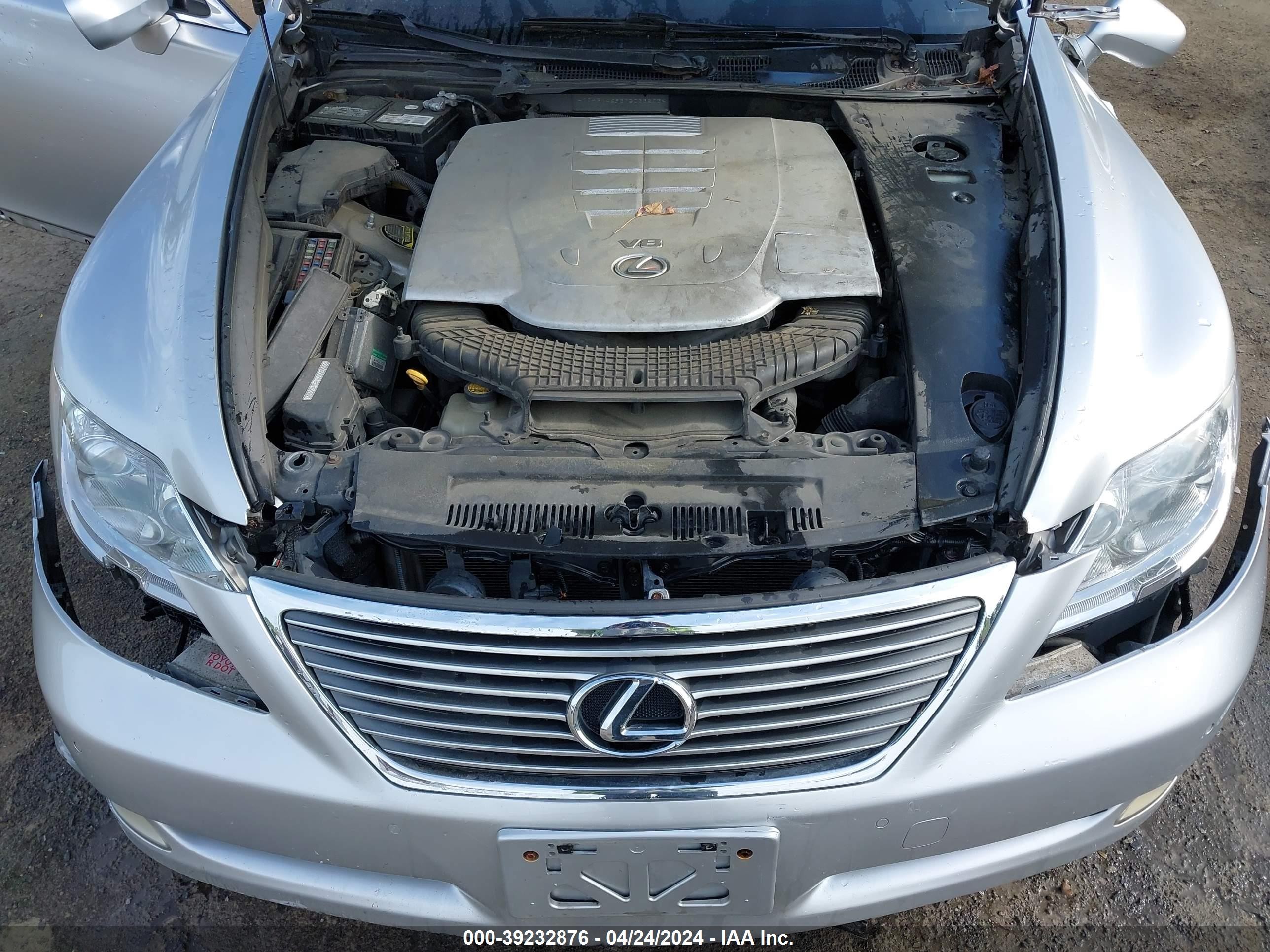 Photo 9 VIN: JTHBL46F375033203 - LEXUS LS 