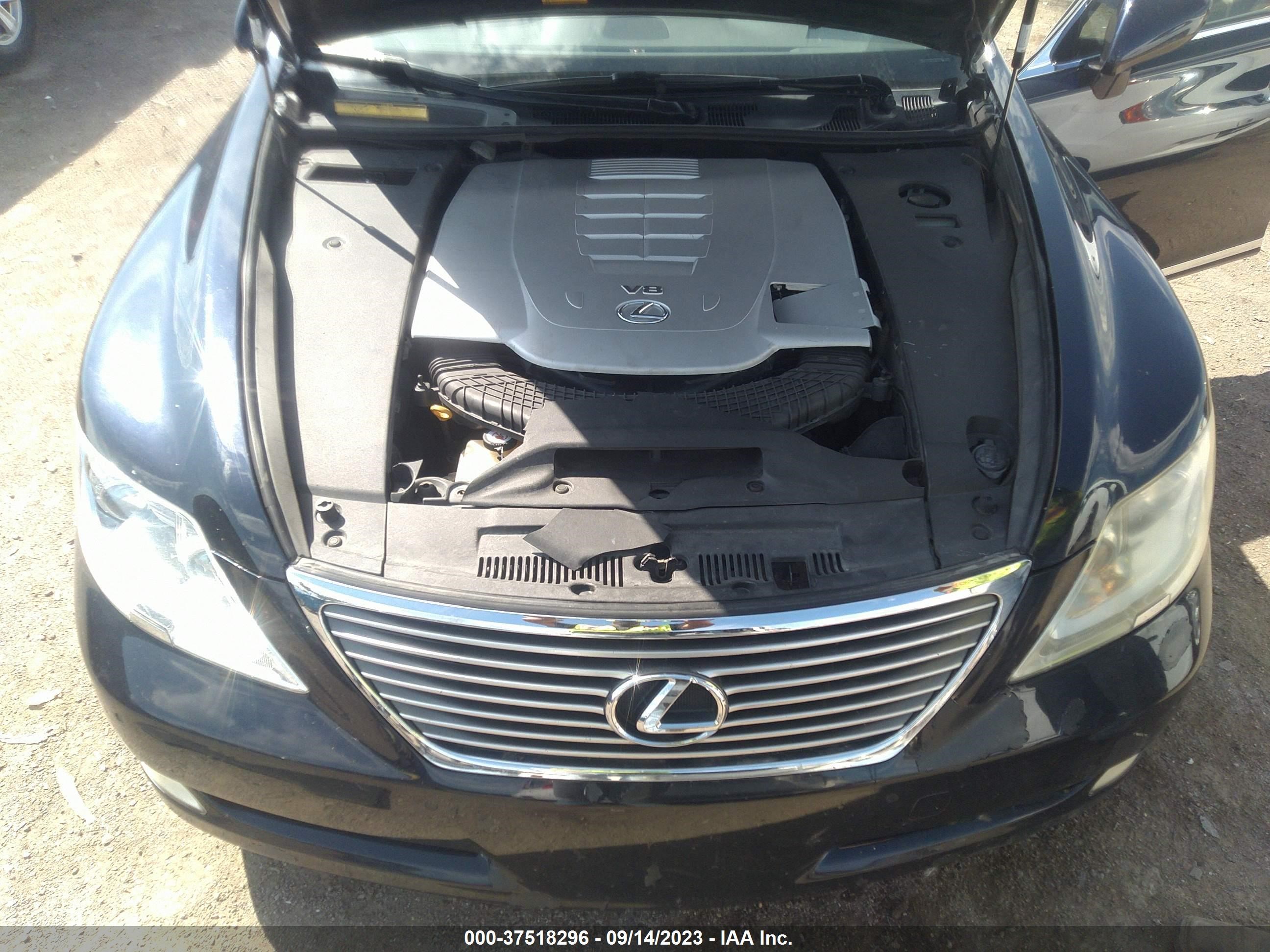 Photo 9 VIN: JTHBL46F475051662 - LEXUS LS 