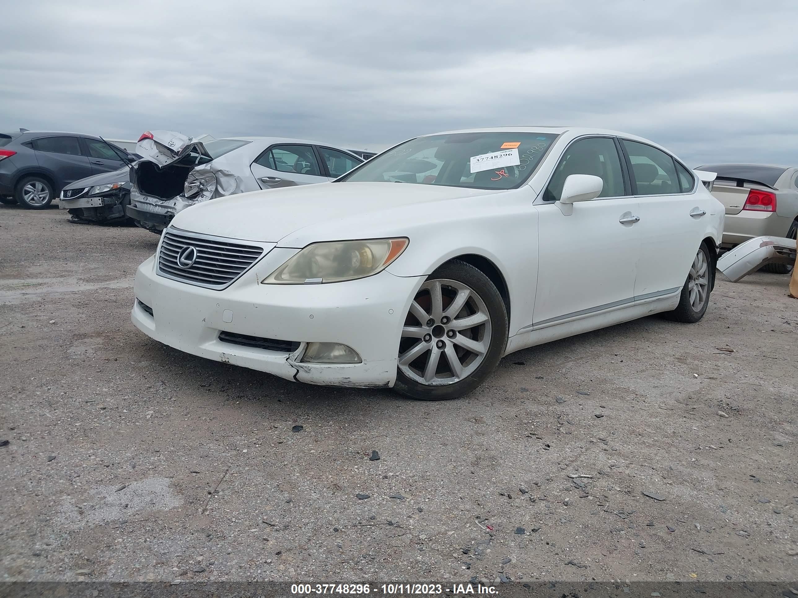 Photo 1 VIN: JTHBL46F575018637 - LEXUS LS 