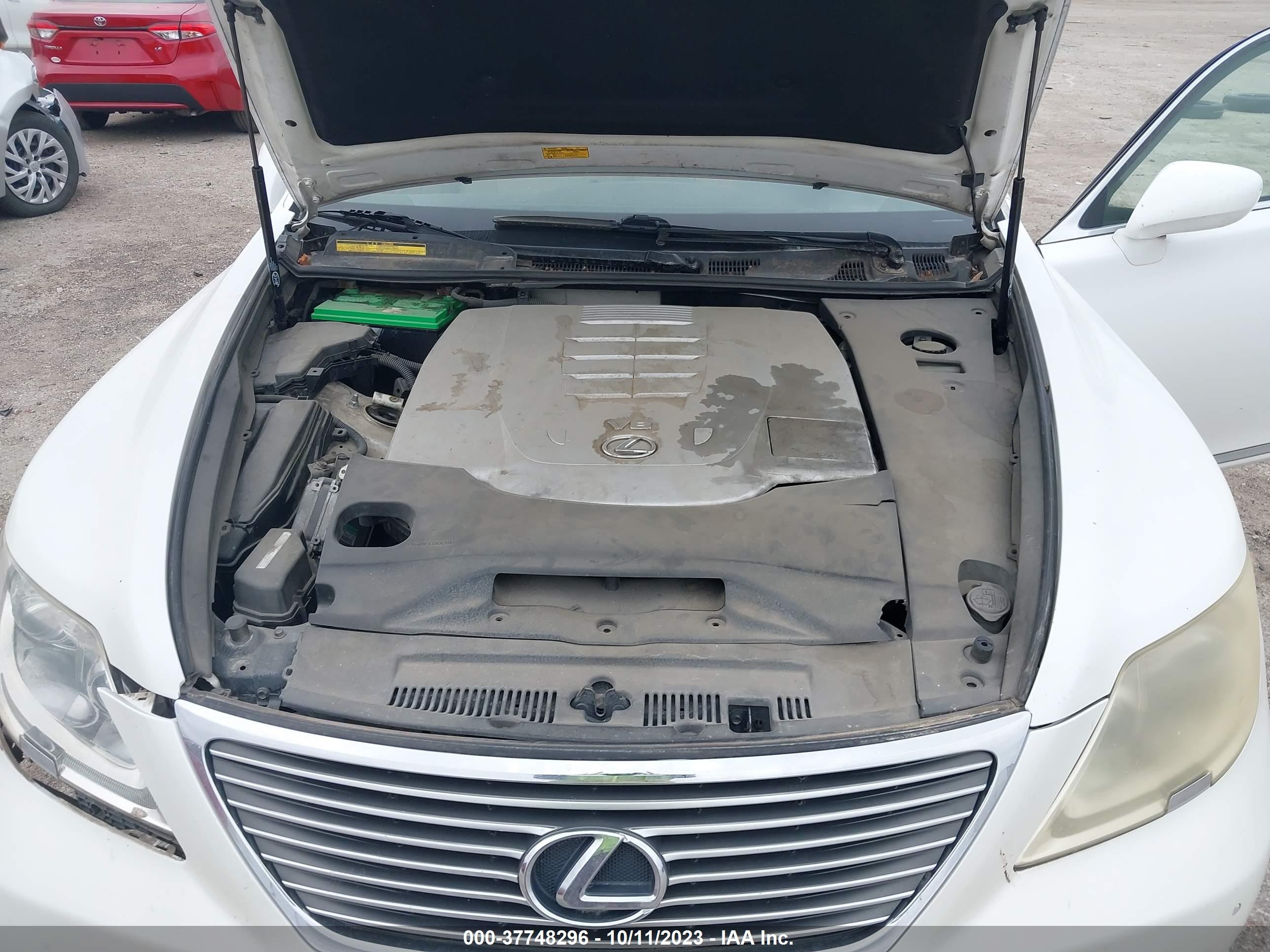 Photo 9 VIN: JTHBL46F575018637 - LEXUS LS 