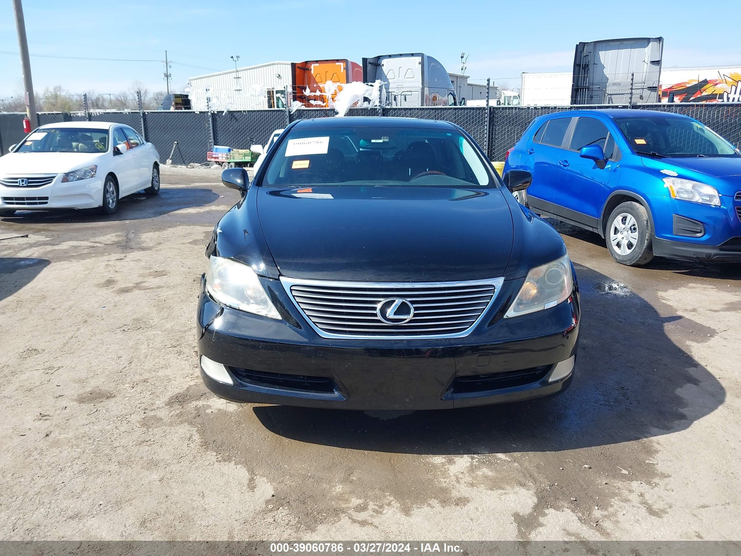 Photo 11 VIN: JTHBL46F575036331 - LEXUS LS 