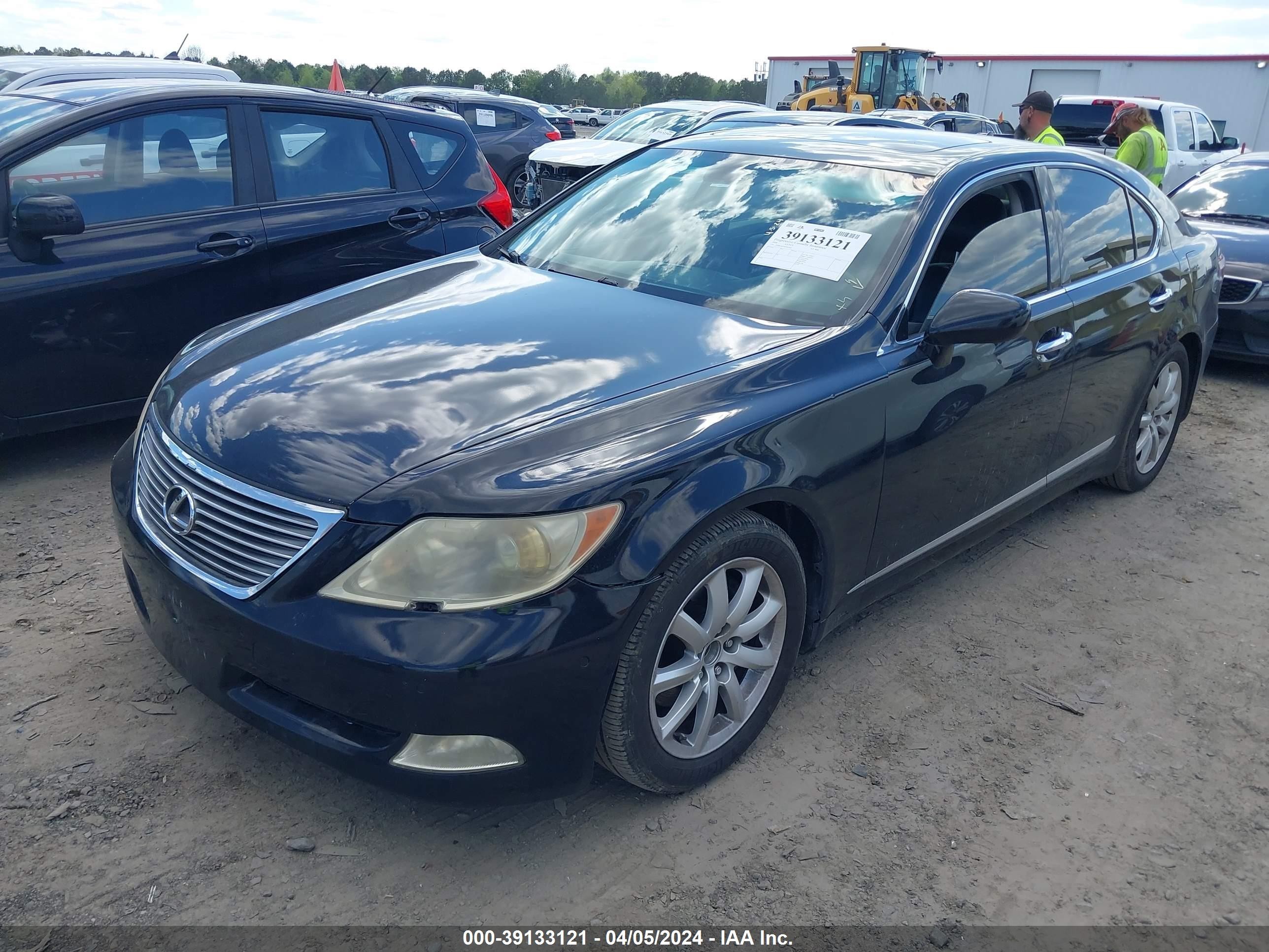 Photo 1 VIN: JTHBL46F585062042 - LEXUS LS 