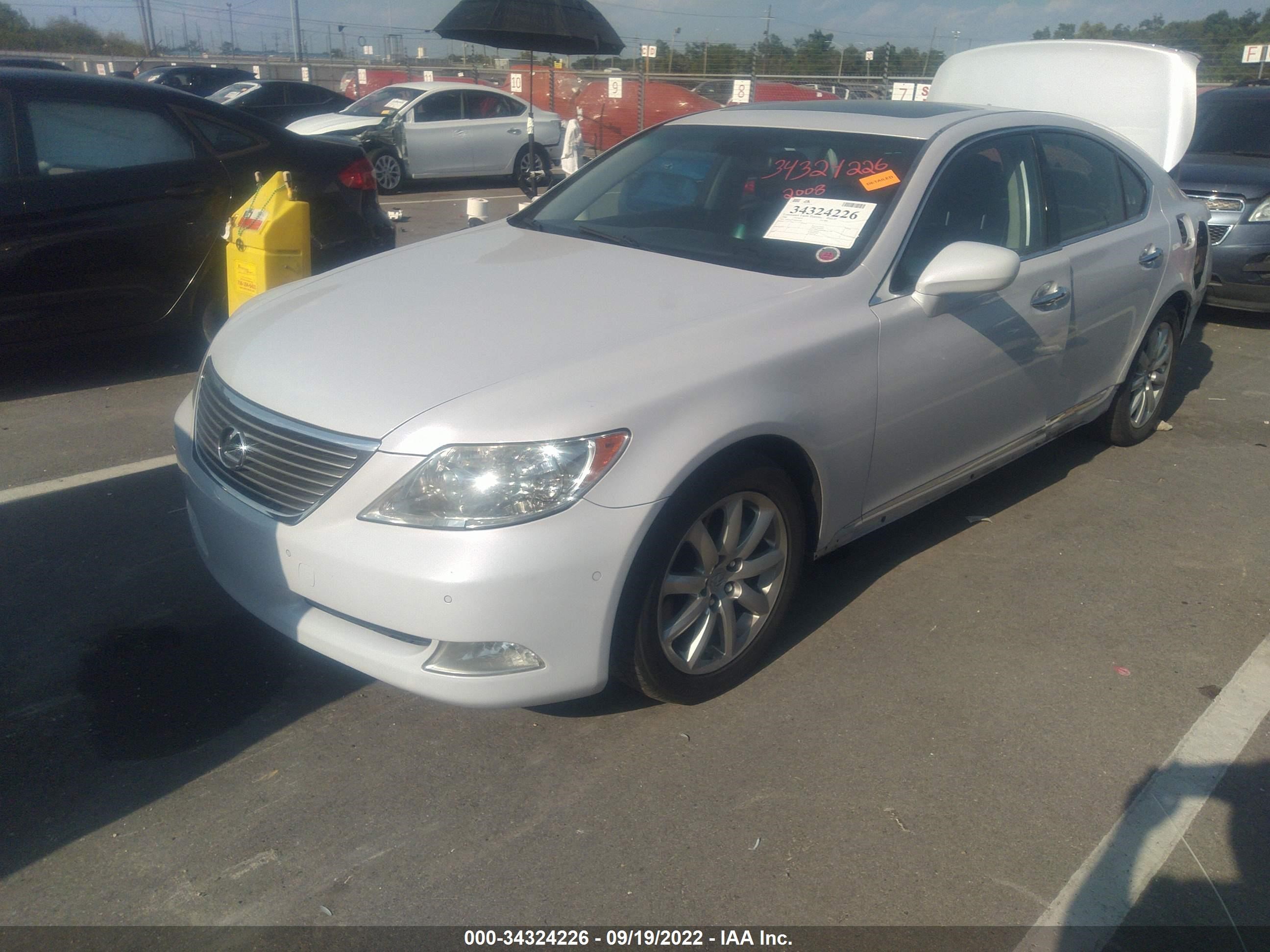 Photo 1 VIN: JTHBL46F585064308 - LEXUS LS 