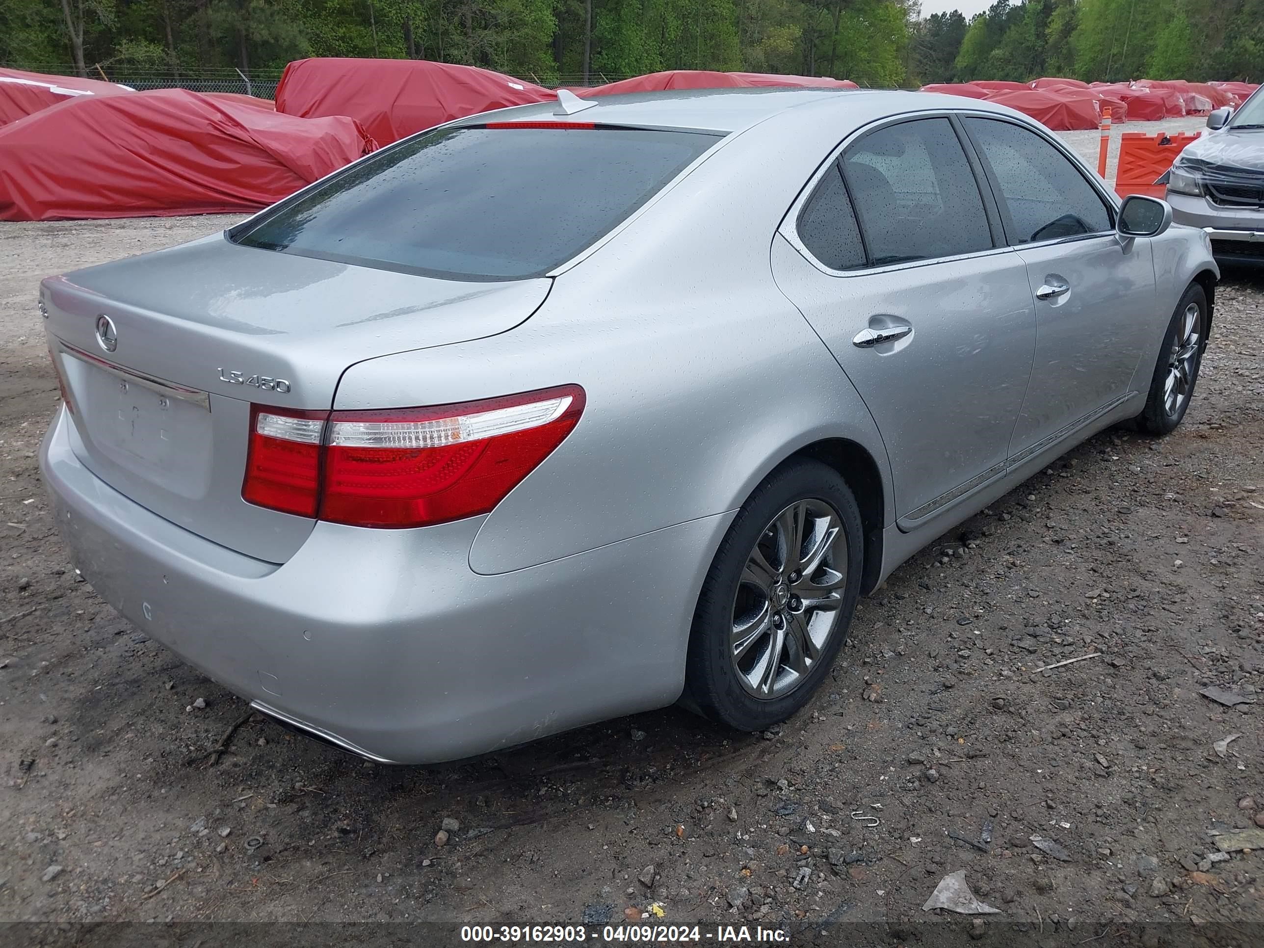 Photo 3 VIN: JTHBL46F685076113 - LEXUS LS 