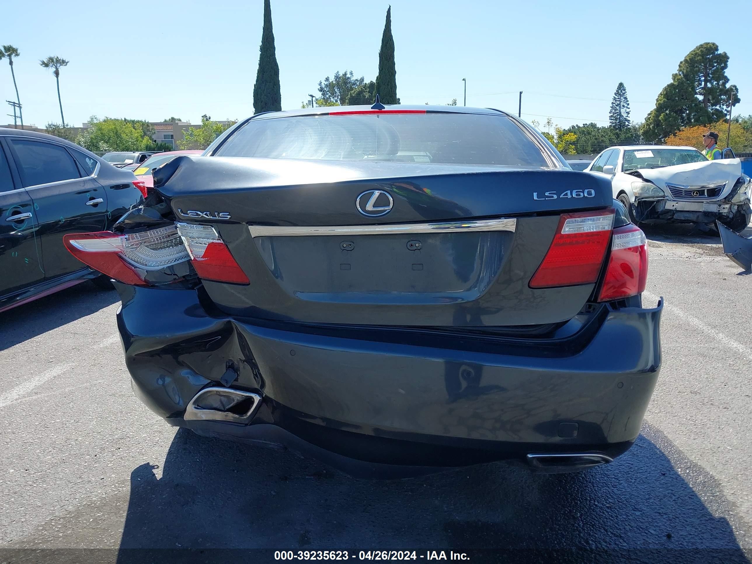 Photo 15 VIN: JTHBL46F685076564 - LEXUS LS 