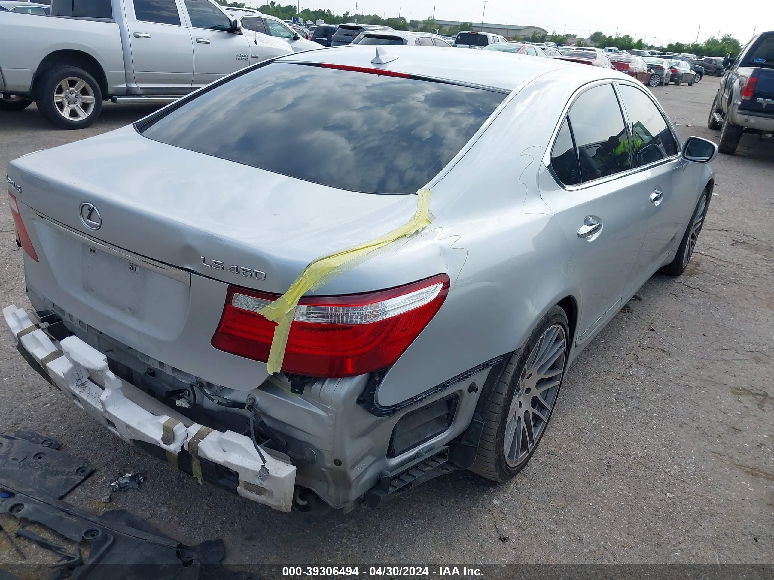 Photo 3 VIN: JTHBL46F775015545 - LEXUS LS 