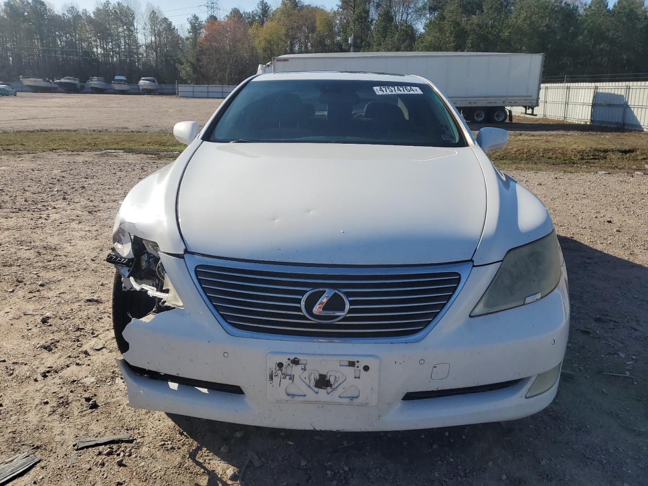 Photo 4 VIN: JTHBL46F775037903 - LEXUS LS 