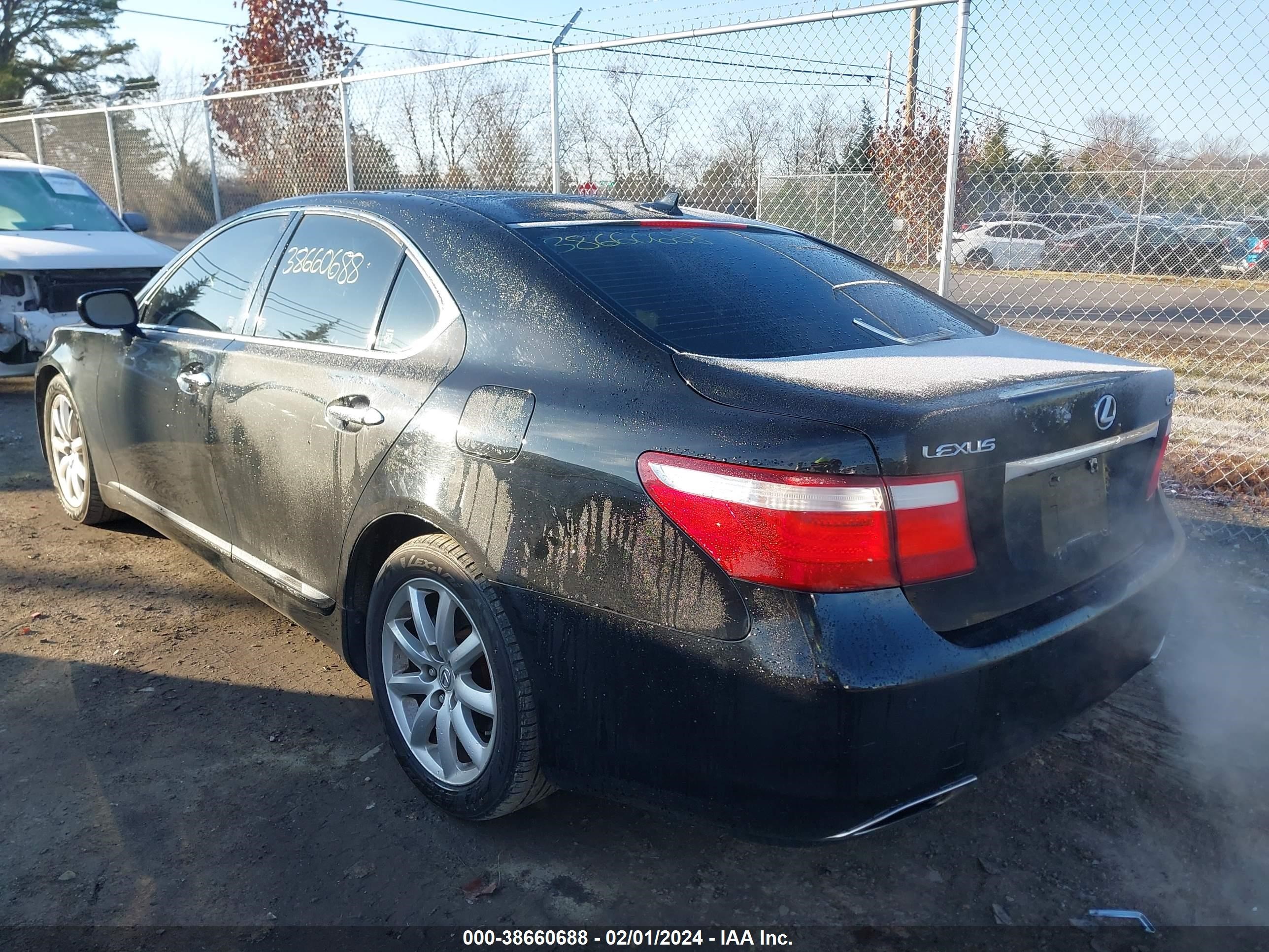 Photo 2 VIN: JTHBL46F785060437 - LEXUS LS 460 