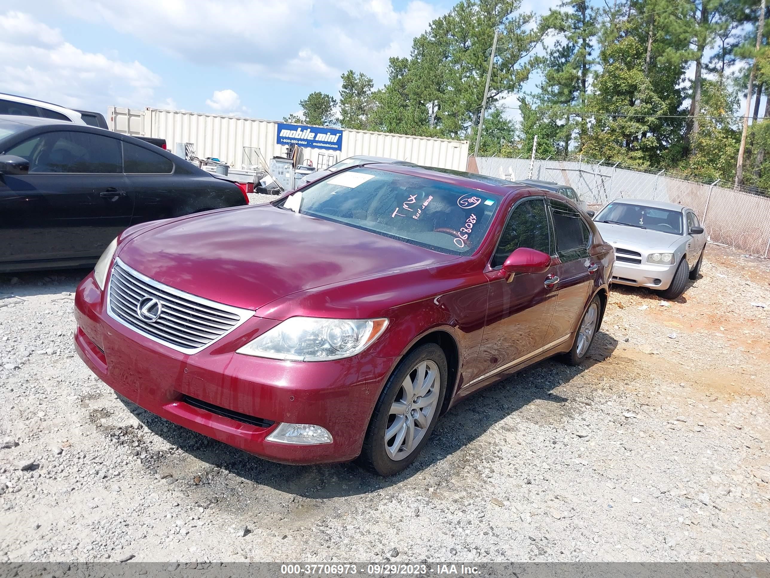 Photo 1 VIN: JTHBL46F785068084 - LEXUS LS 