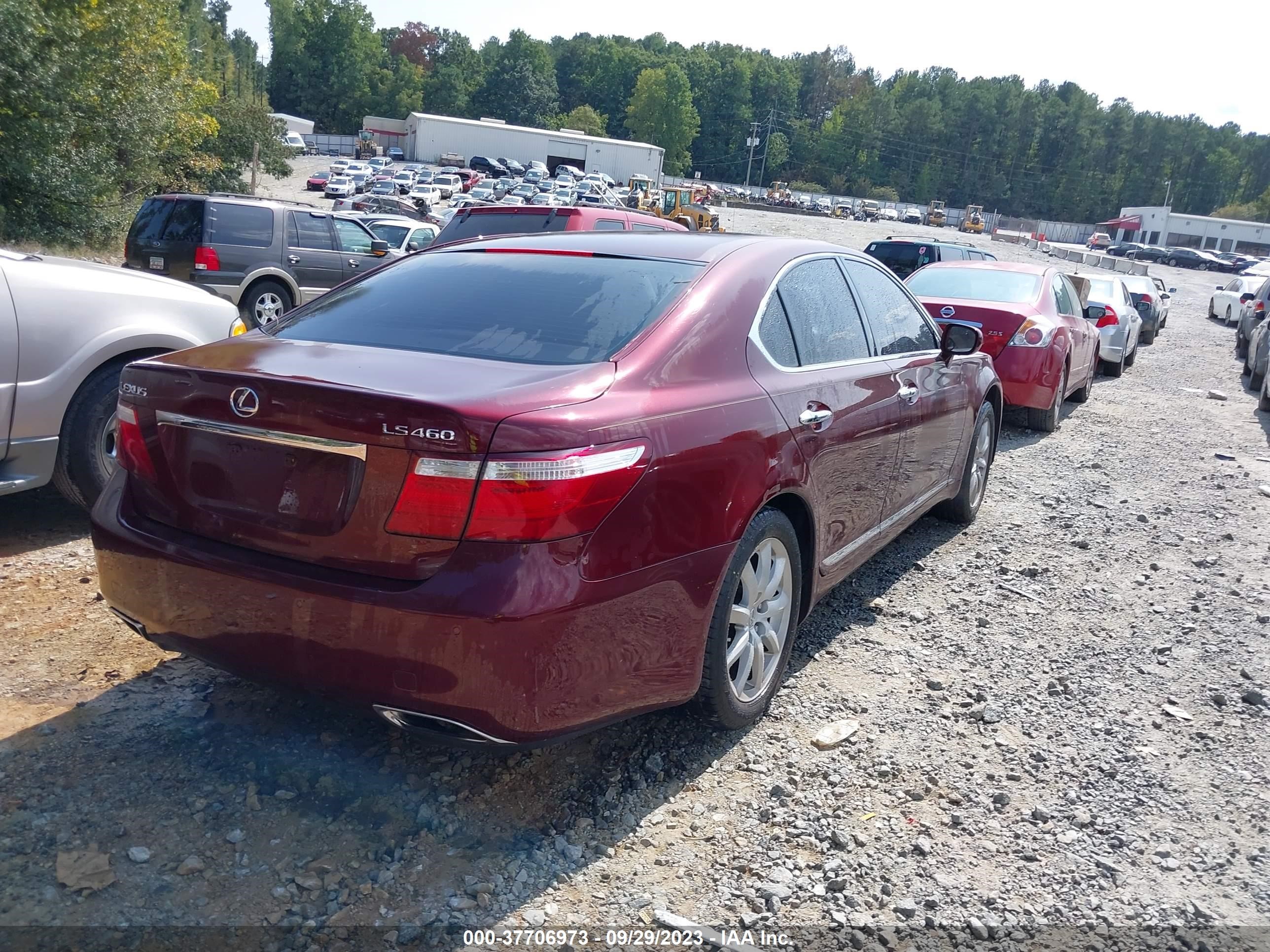 Photo 3 VIN: JTHBL46F785068084 - LEXUS LS 