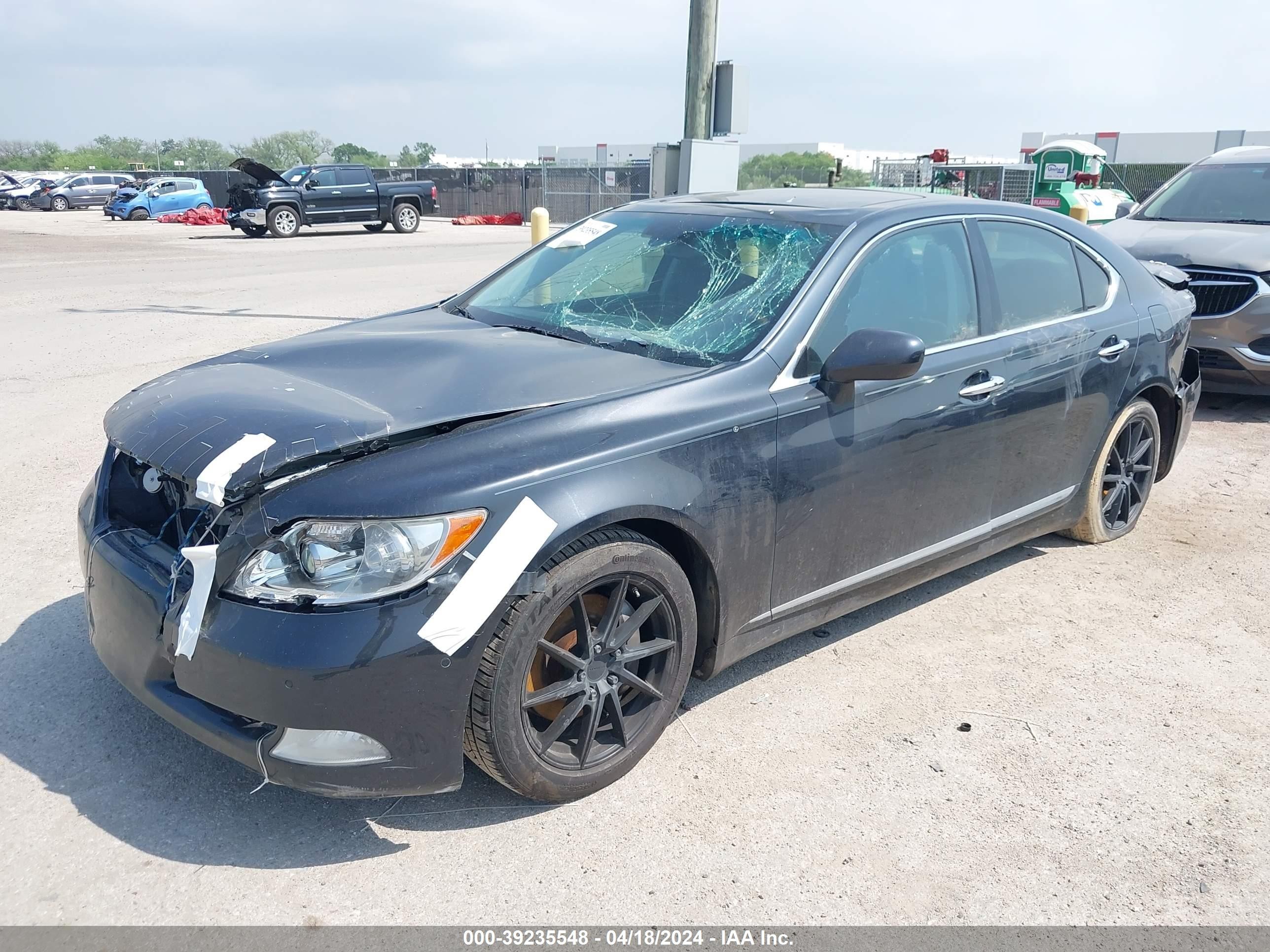 Photo 1 VIN: JTHBL46F785070966 - LEXUS LS 