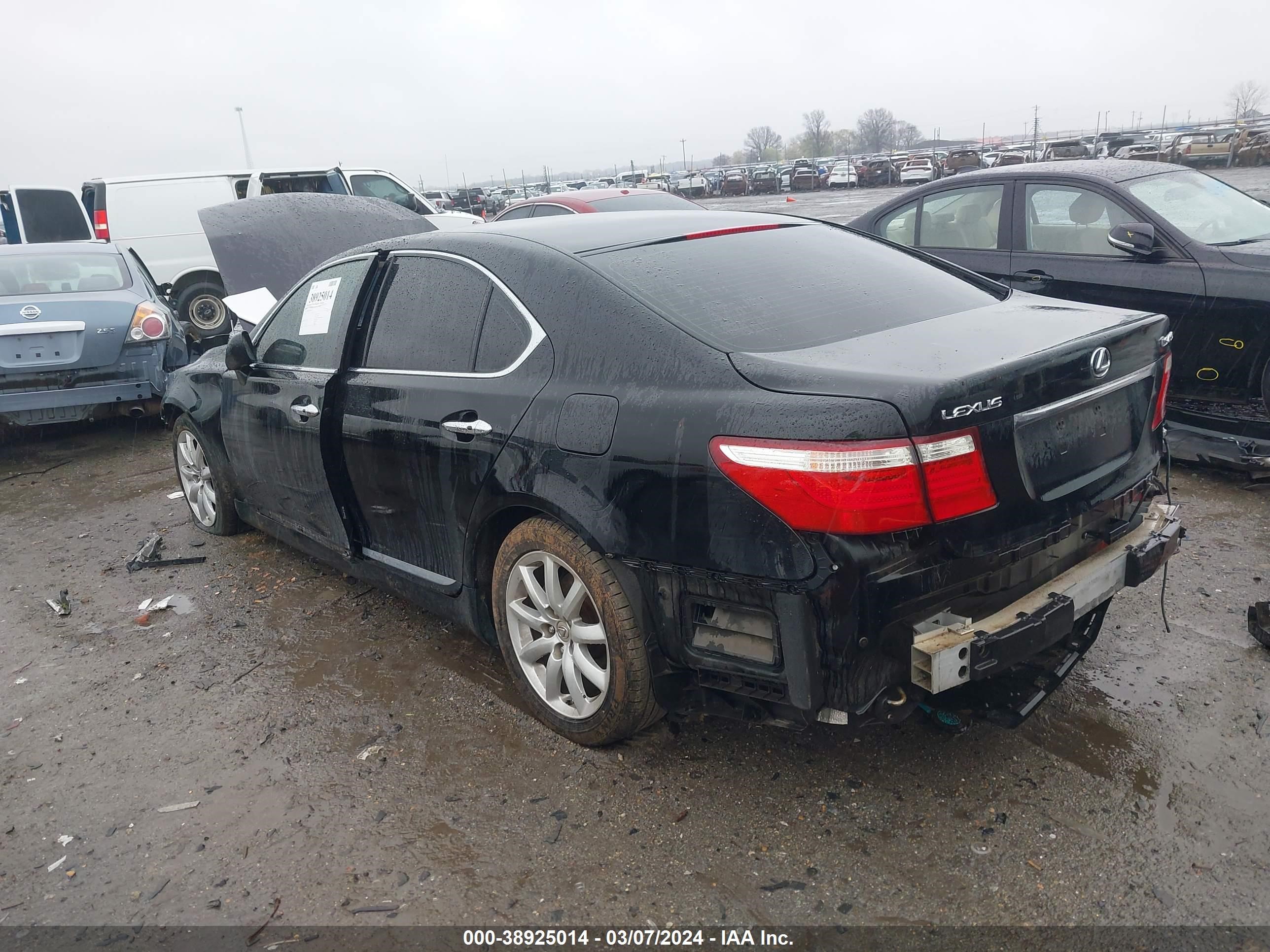 Photo 2 VIN: JTHBL46F795090572 - LEXUS LS 