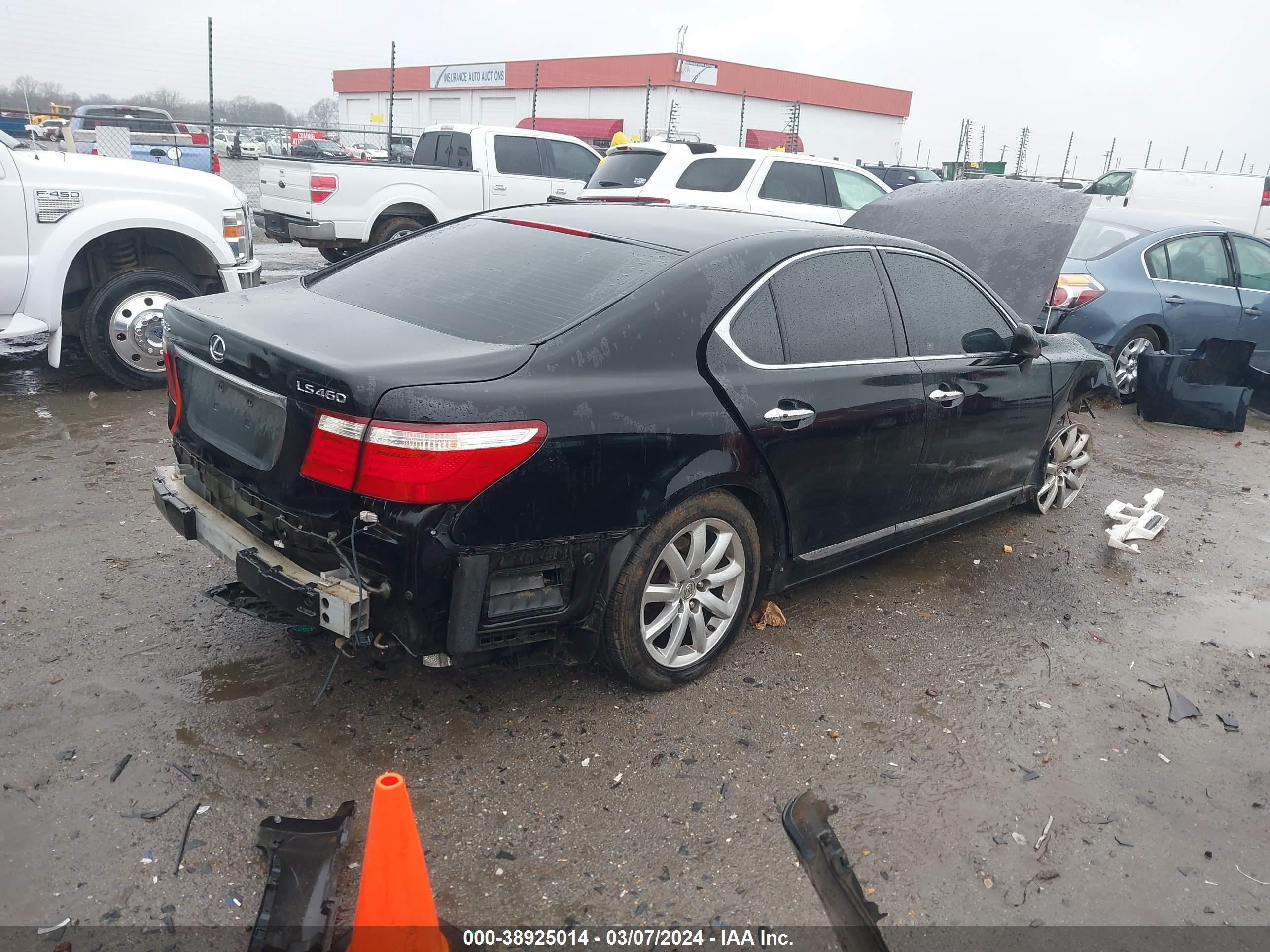 Photo 3 VIN: JTHBL46F795090572 - LEXUS LS 