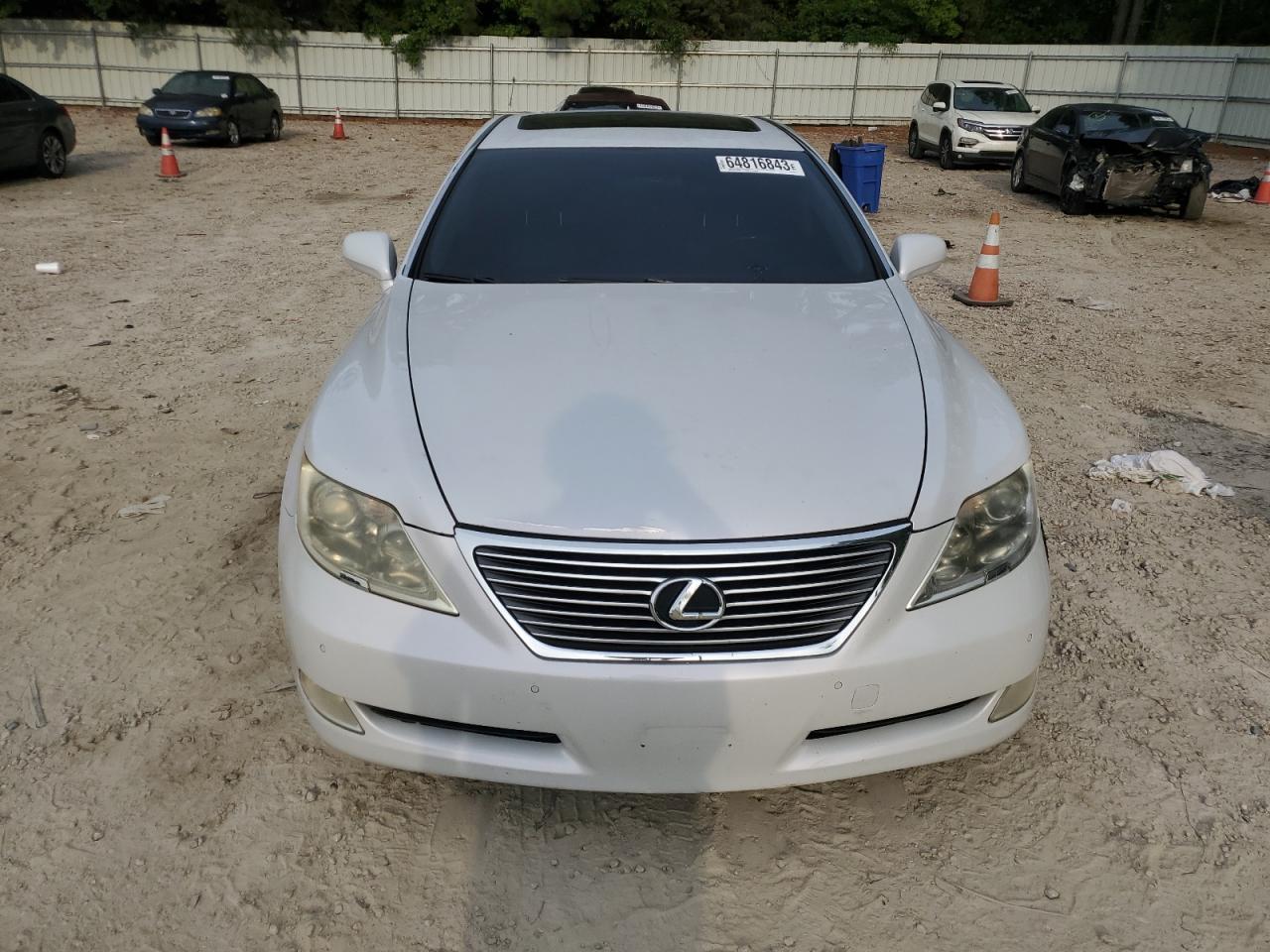 Photo 4 VIN: JTHBL46F885054467 - LEXUS LS 