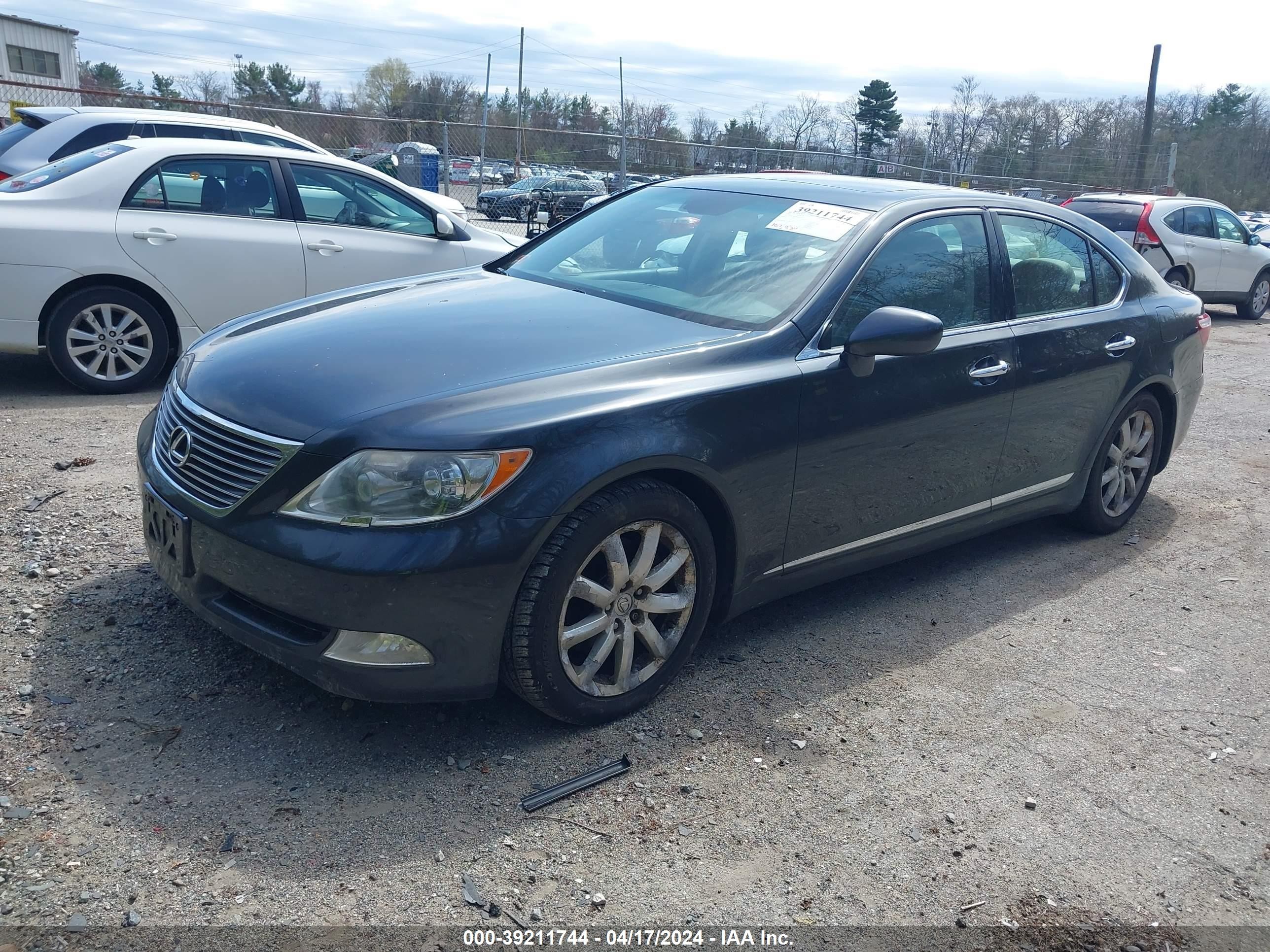 Photo 1 VIN: JTHBL46F885056705 - LEXUS LS 