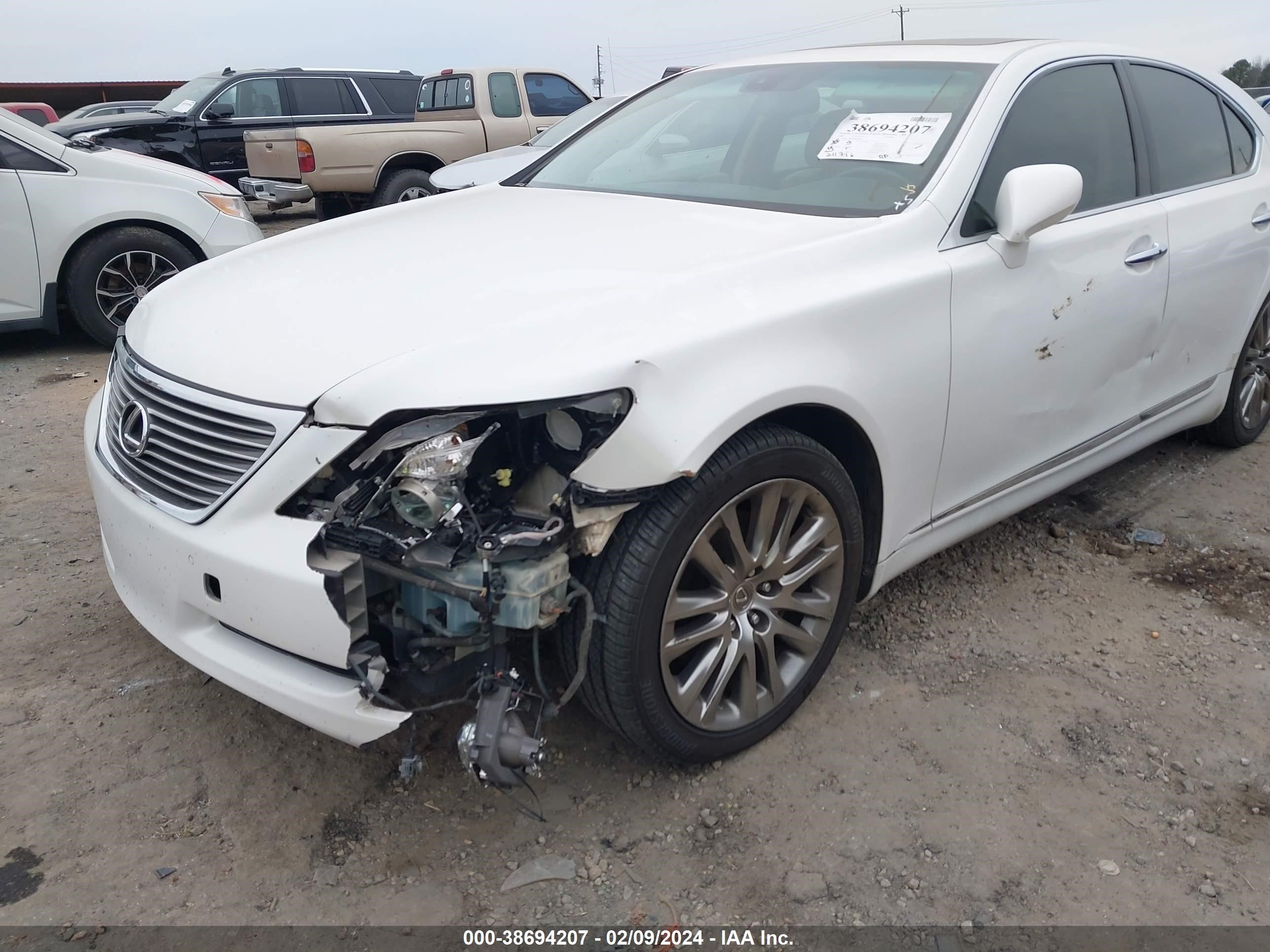 Photo 12 VIN: JTHBL46F895085624 - LEXUS LS 