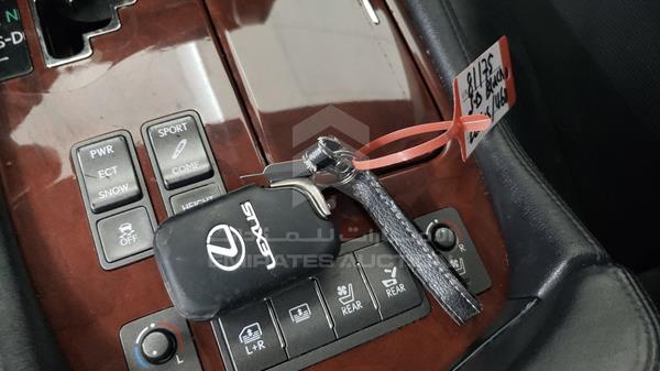 Photo 3 VIN: JTHBL46F985081175 - LEXUS LS 460 