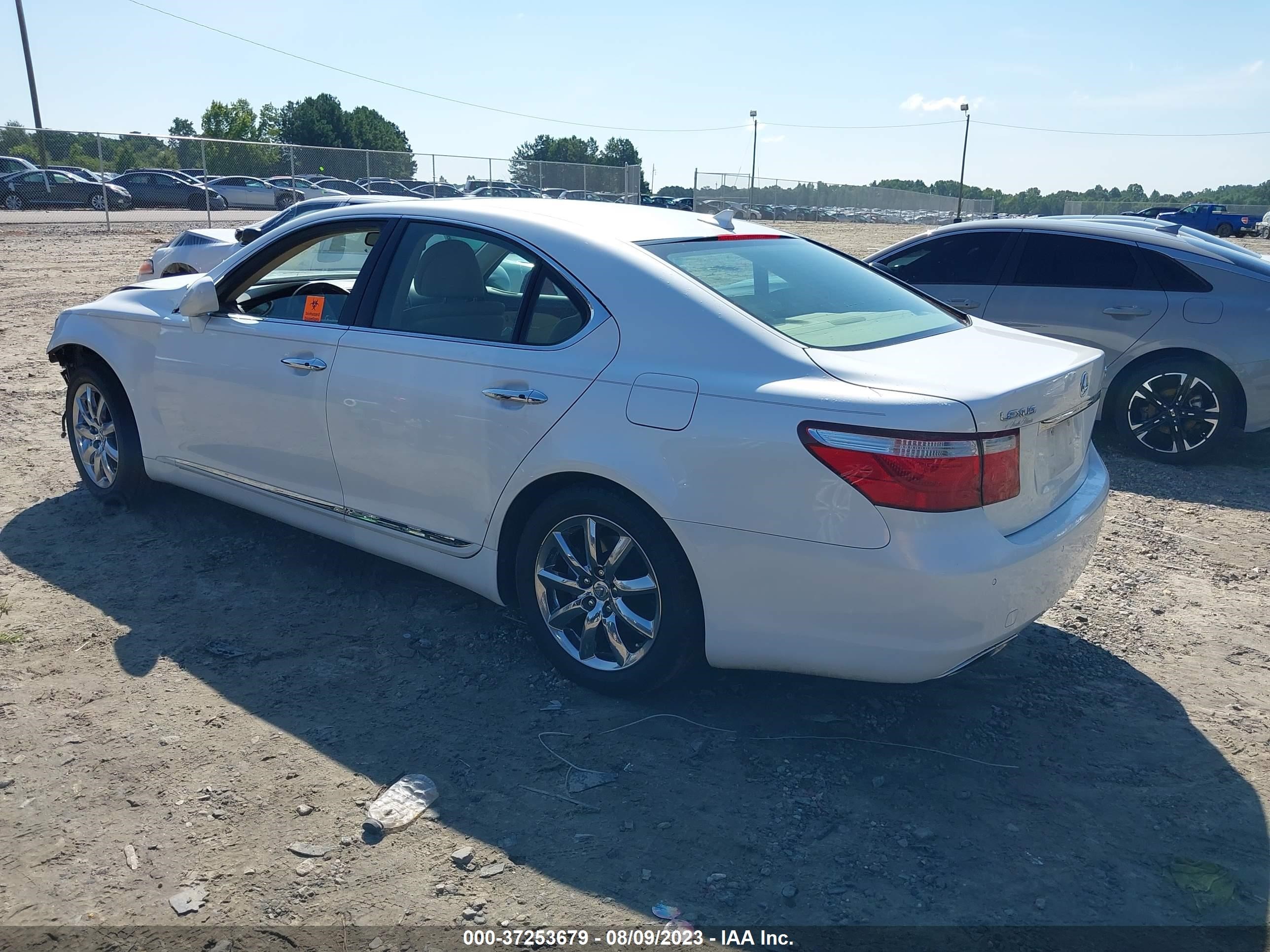 Photo 2 VIN: JTHBL46F995090430 - LEXUS LS 