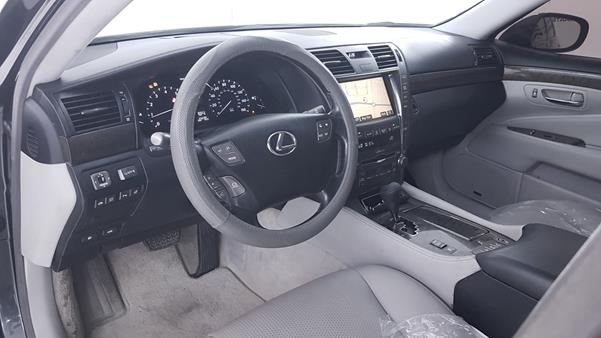 Photo 10 VIN: JTHBL46FX75032288 - LEXUS LS 460 