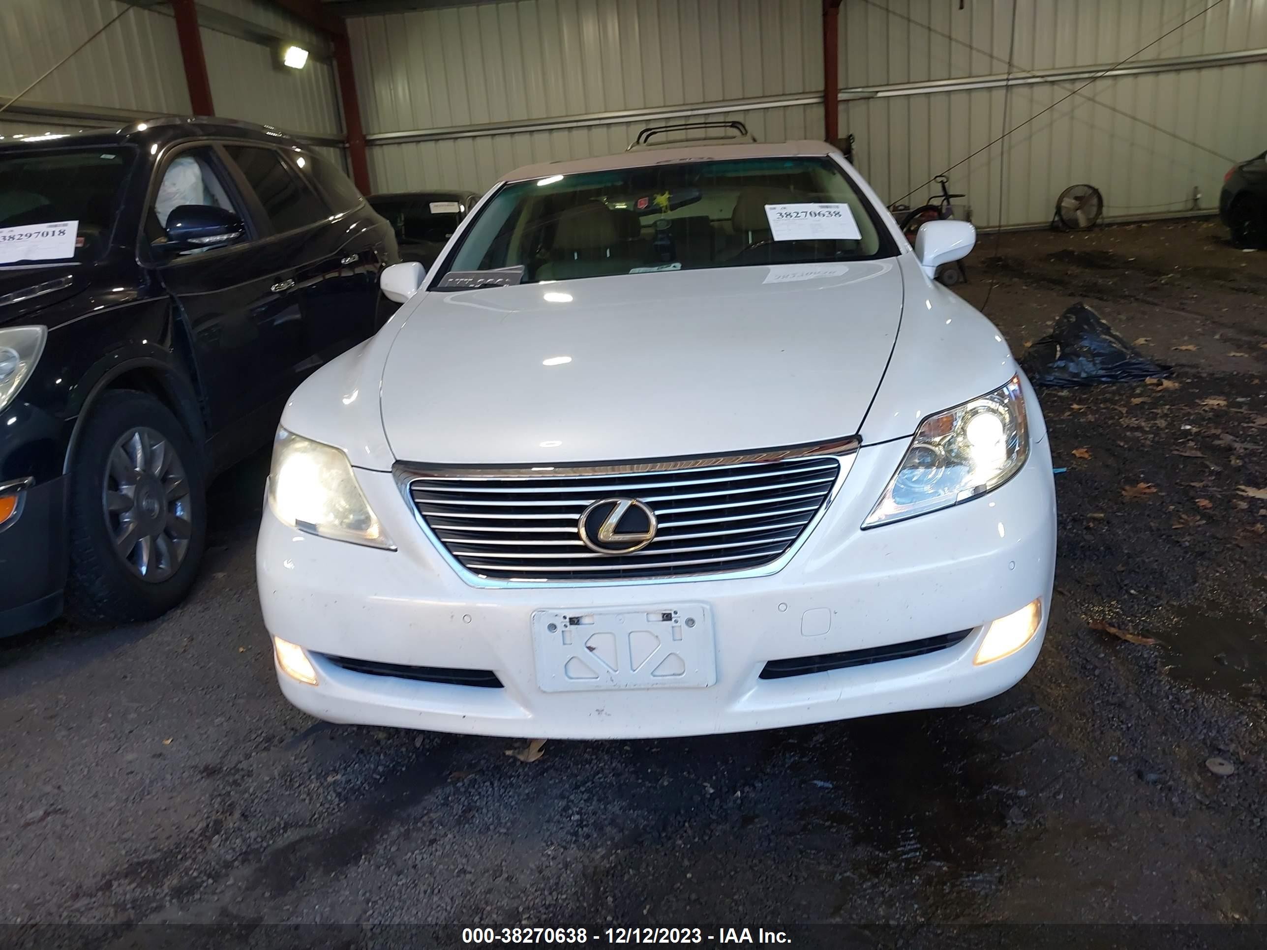 Photo 11 VIN: JTHBL46FX85065650 - LEXUS LS 