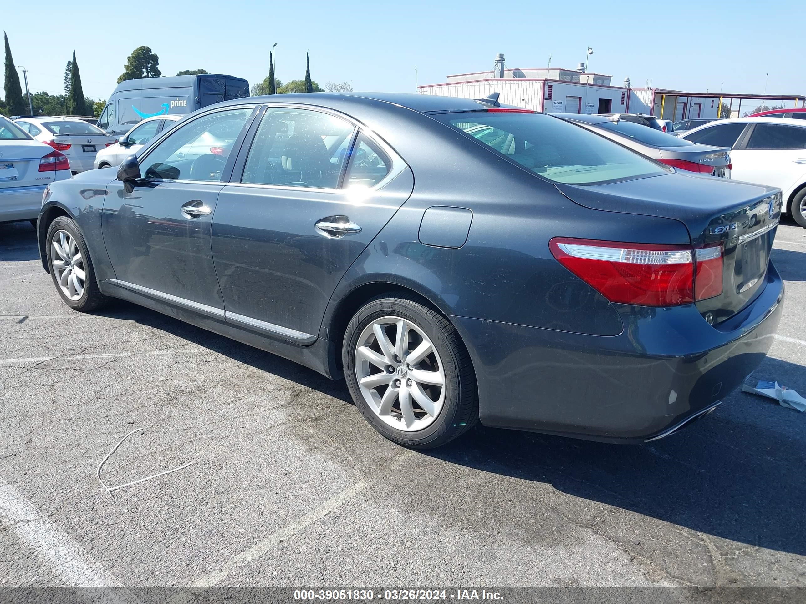 Photo 2 VIN: JTHBL46FX85075613 - LEXUS LS 