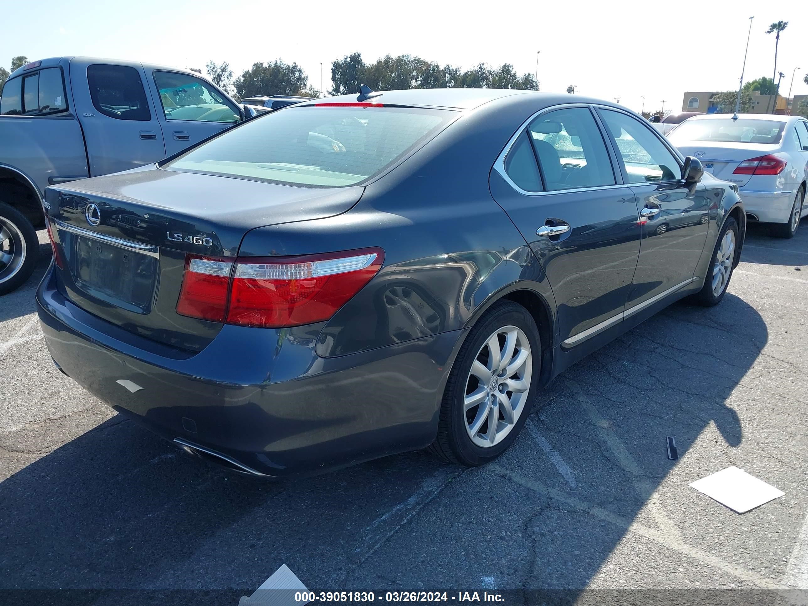 Photo 3 VIN: JTHBL46FX85075613 - LEXUS LS 