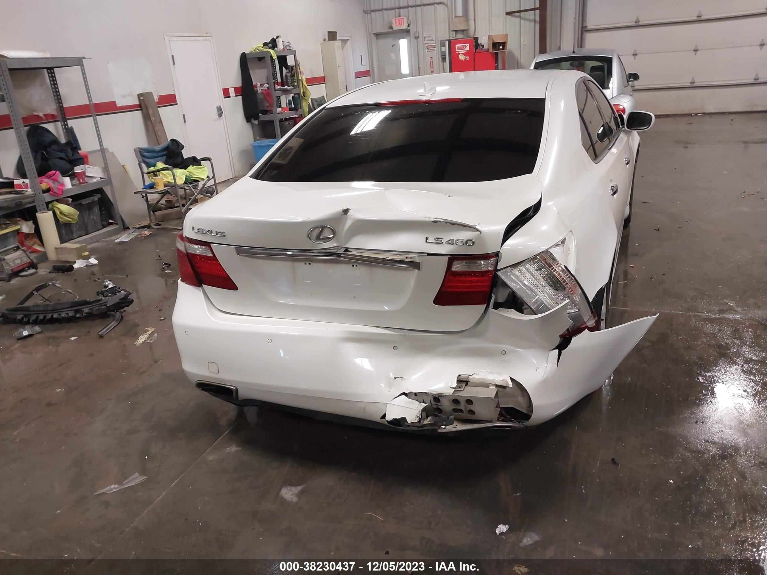 Photo 16 VIN: JTHBL46FX85080746 - LEXUS LS 