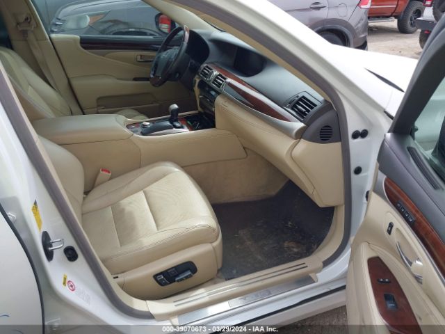 Photo 4 VIN: JTHBL5EF1E5129920 - LEXUS LS 460 